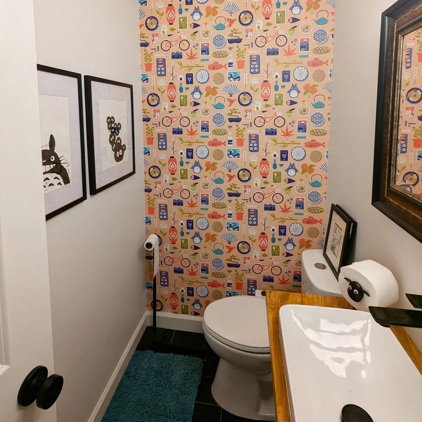When @katiegirlcreates  and @stitchinwithmygnomies organized a Ghibli art collab, I knew mine had to be Totoro themed and would be something to go in our bathroom with Japanese themed wallpaper. I was so excited to make lino cut prints, which I have 