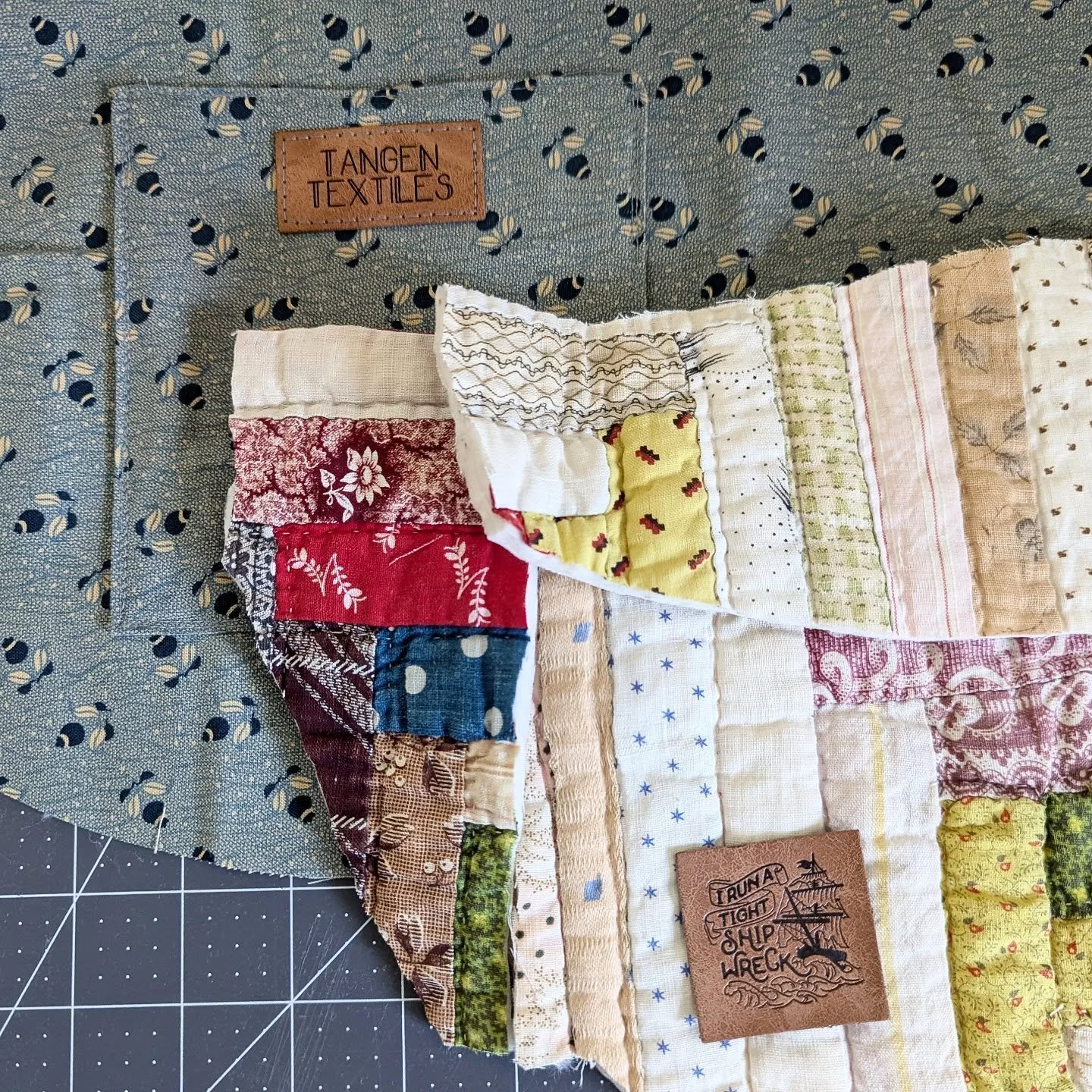 I sat down yesterday and made a list of what I need/want to make for upcoming fall markets. And I worked on some of those things this morning. And then this afternoon started a completely rogue project because it sounded more fun.🤭

And that is summ