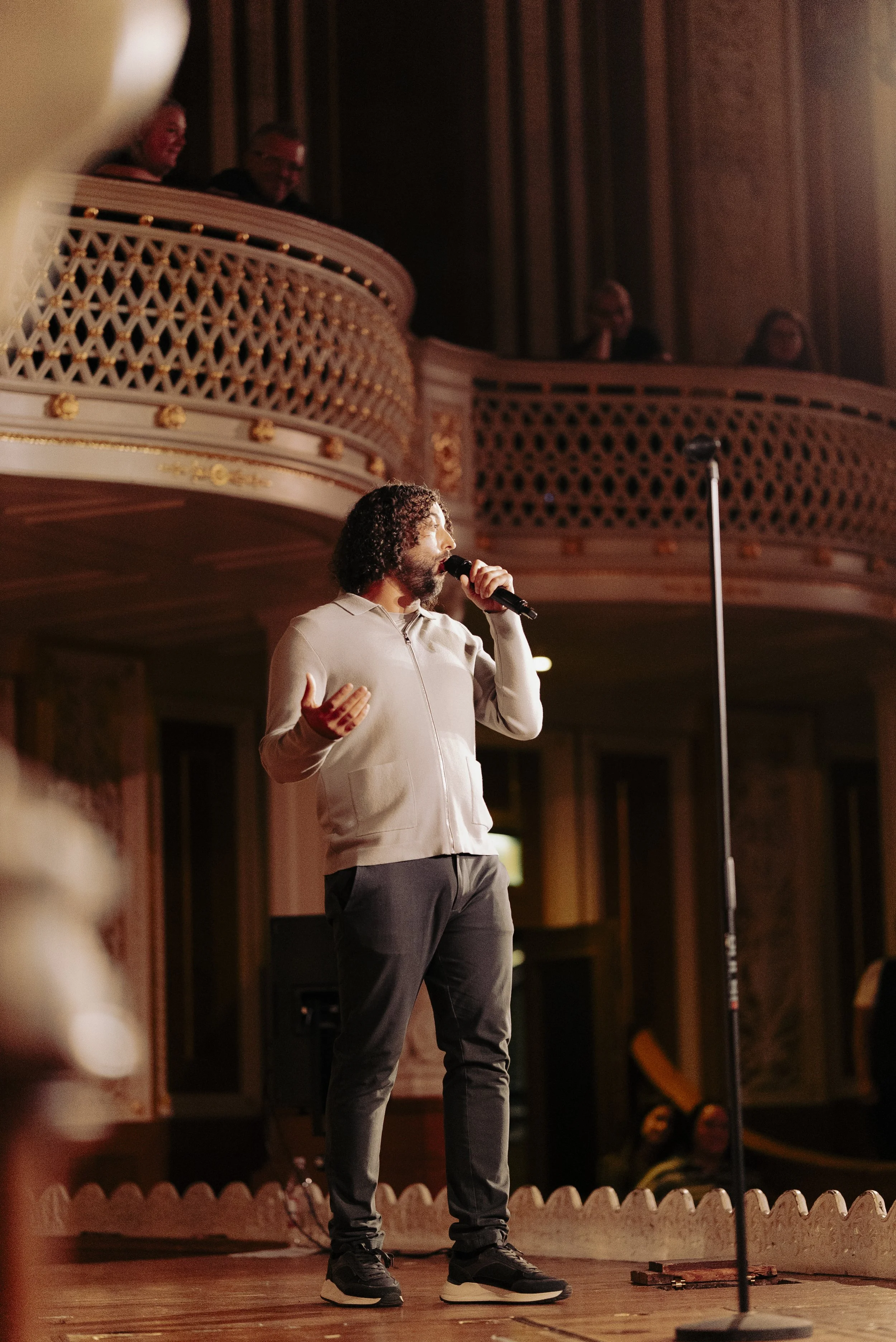 Brad Kella - St Georges Hall (113).JPG