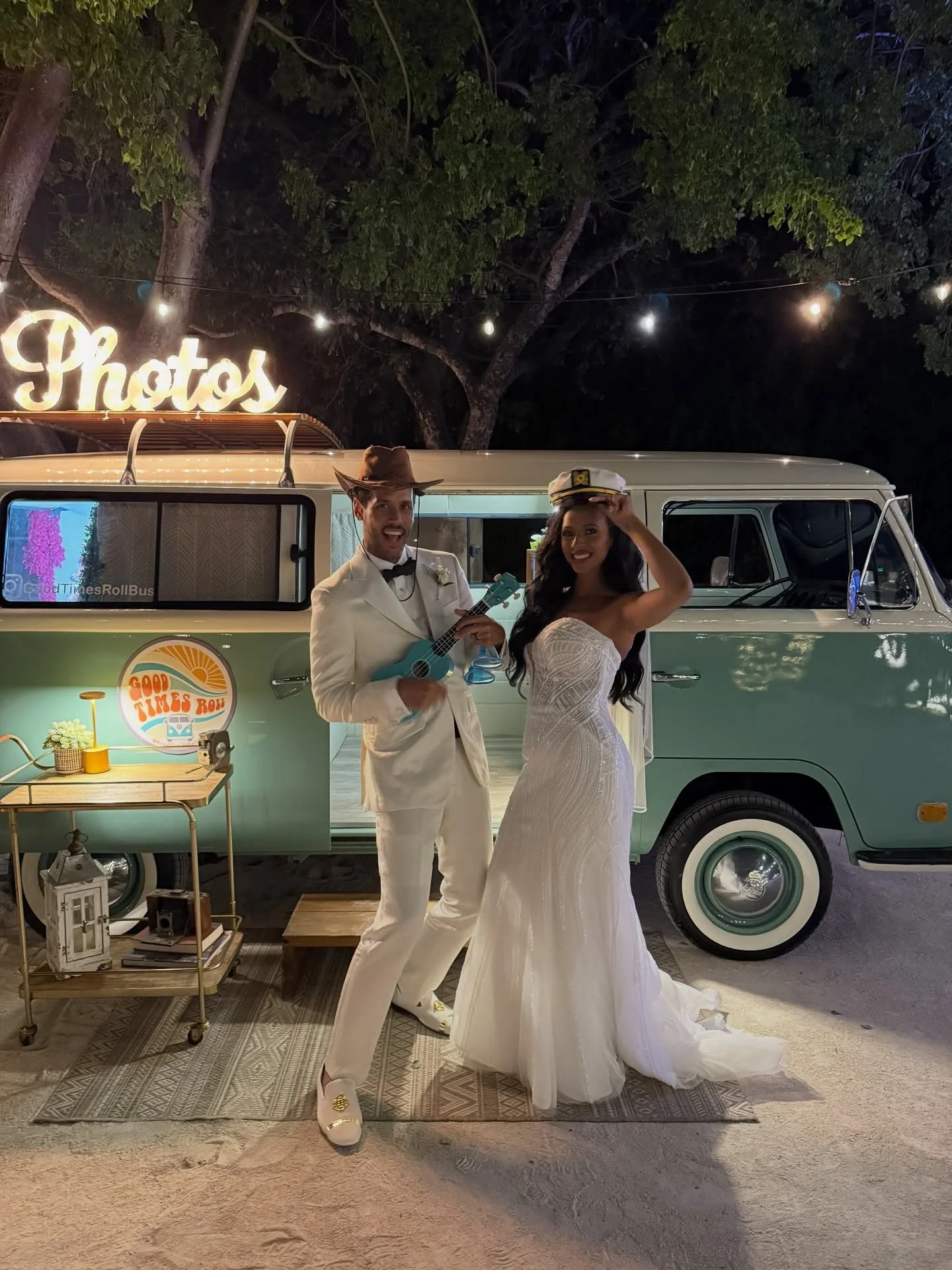Congratulations Bita &amp; Ivory!! Thanks for letting the Good Times Roll Bus be a part of your beautiful wedding at the gorgeous Key Largo Lighthouse!!
Venue: @keylargolighthousebeach