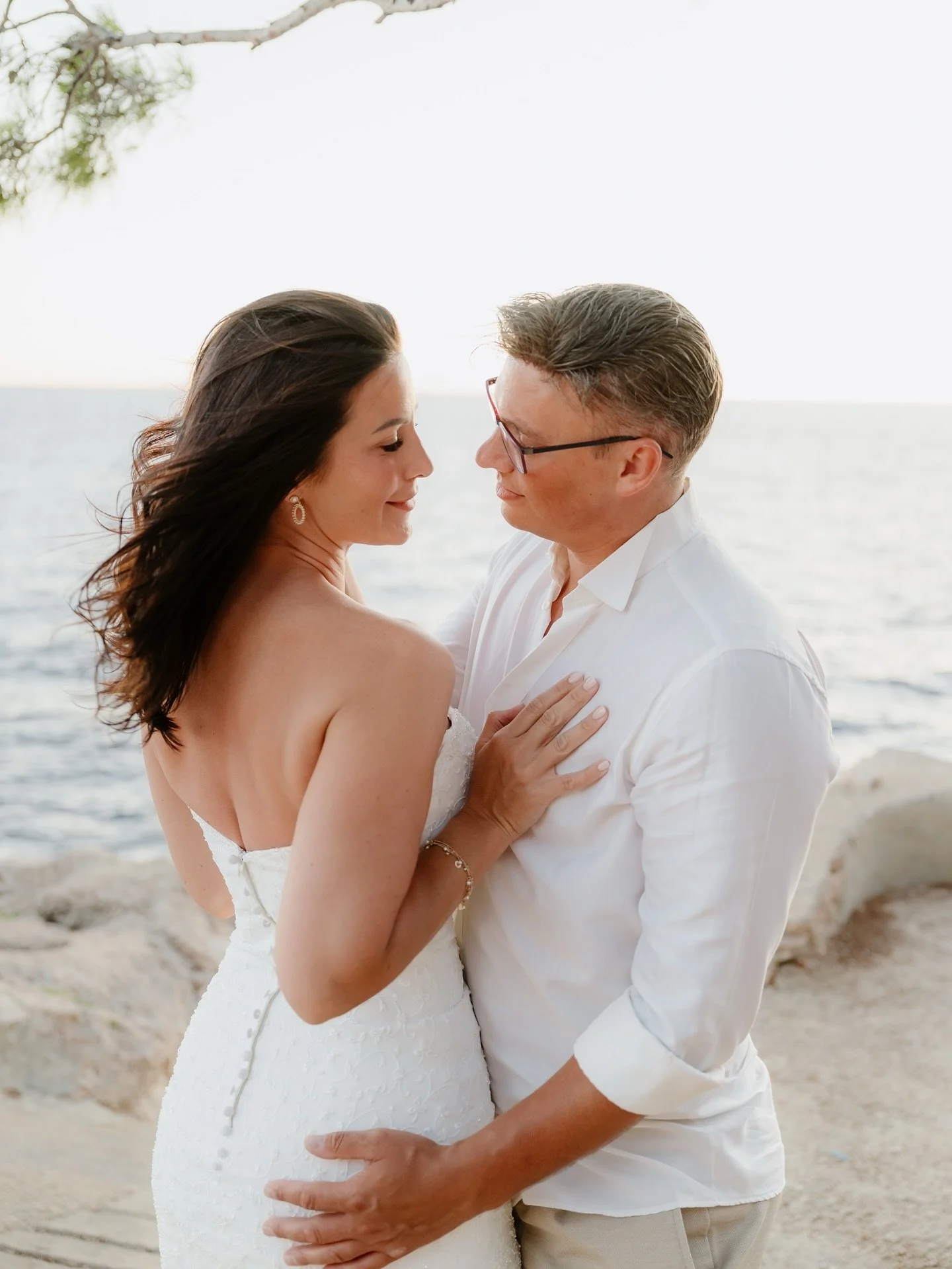 A decade of marriage looks like this: hands that still find each other, laughter that&rsquo;s warmer than July, and a quiet kind of tenderness that only time can create. Hvar witnessed their promise ten years later, and held it beautifully and I had 