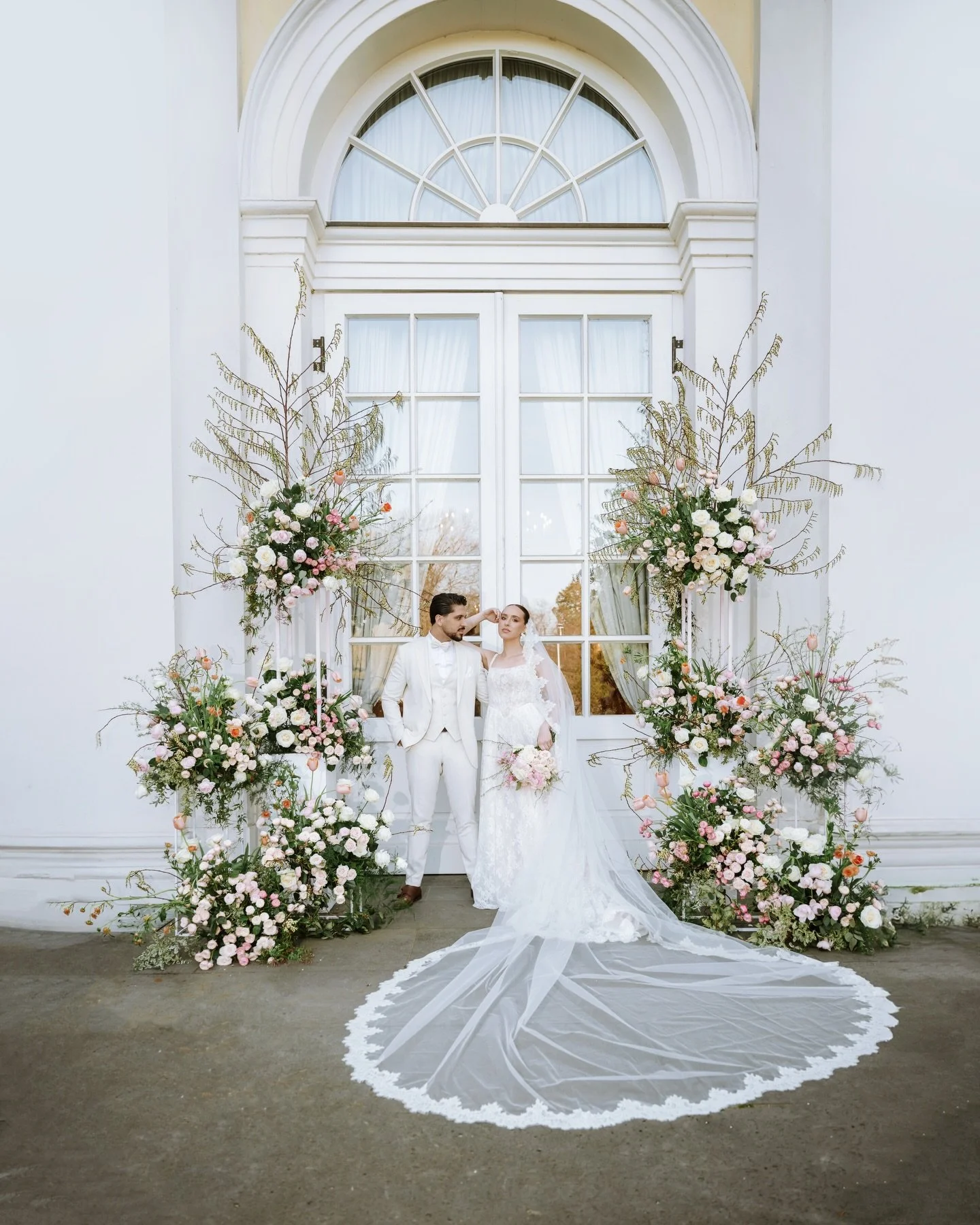 Proof that timeless will always be more powerful than trendy🤍

Photographer: @rebornweddings 
Workshop Hosts &amp; Photographer: @hopestudio.de 
Planning &amp; Concept: @hopestudio.de @klaudiapopic.events 
Organization &amp; Event Design: @klaudiapo