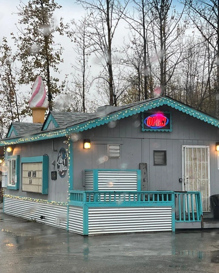 Lil Miller&rsquo;s Lucus location is now OPEN&hellip;.. we helped this amazing family business show you that by lighting it up this fall while it&rsquo;s starting to get dark&hellip;. Go get your ice cream from Lil Millers it&rsquo;s a community stap