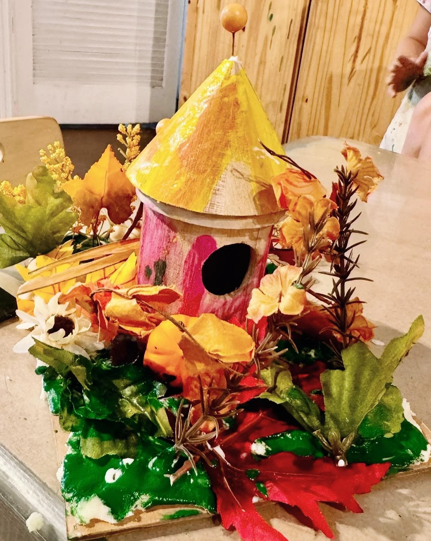 We have some fabulous Special Events coming up that are a perfect little weekend chance to create! Various ages and locations offered so be sure to check out the description carefully. Spring Fairy Houses, Paper Mache Eggs, and more coming soon! 🌸