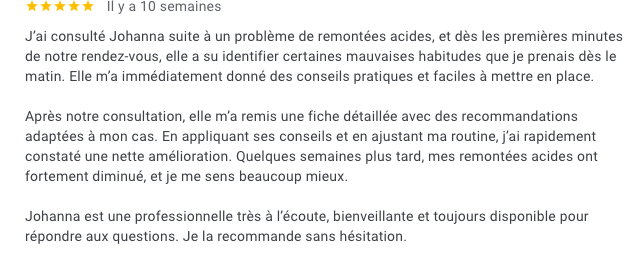 Capture d'écran d'une critique positive en français concernant un service ou un professionnel, mentionnant des conseils pratiques, une fiche détaillée et un bon accompagnement.