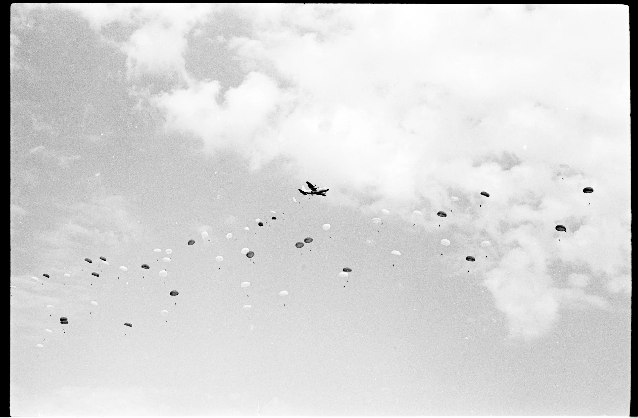 Contact 418 Squadron Association - Get in Touch — 418 Squadron Association