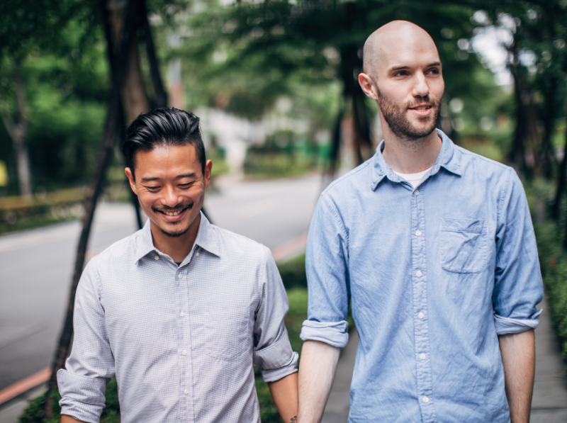 Choosing an Egg Donor as a Gay Couple: What Intended Fathers Should Consider