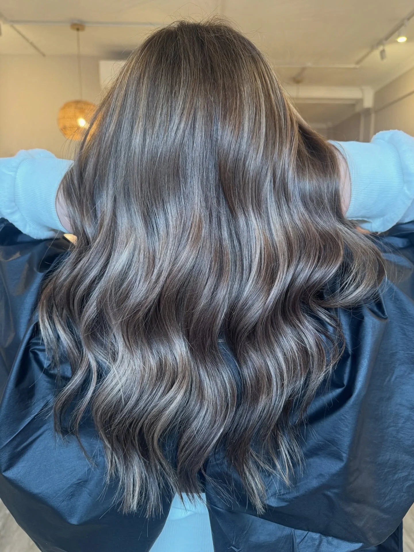 Expensive Brunette 🤎

The richest, glossiest brunette with that lux finish ✨