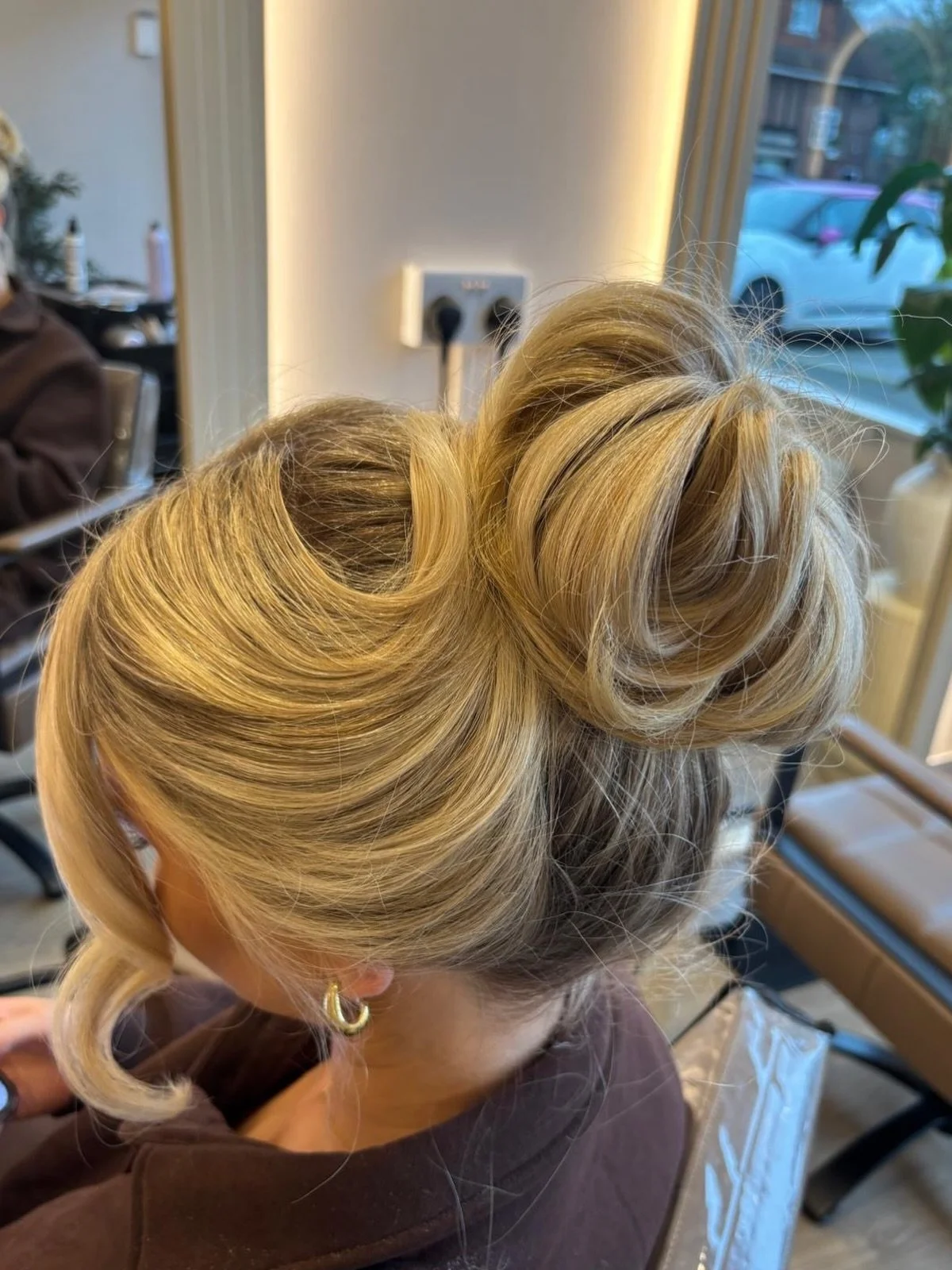 The dreamy up-do ❤️