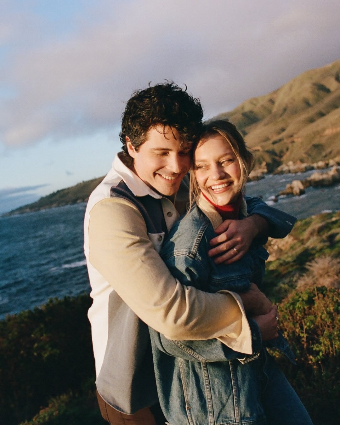 Heading to Carmel to make these guy&rsquo;s every wedding wish come true🪄 Davita, Brady, and a rocky coast forever🥹❤️

📸 @jesworkman 
💄 @emilylynnandcompany