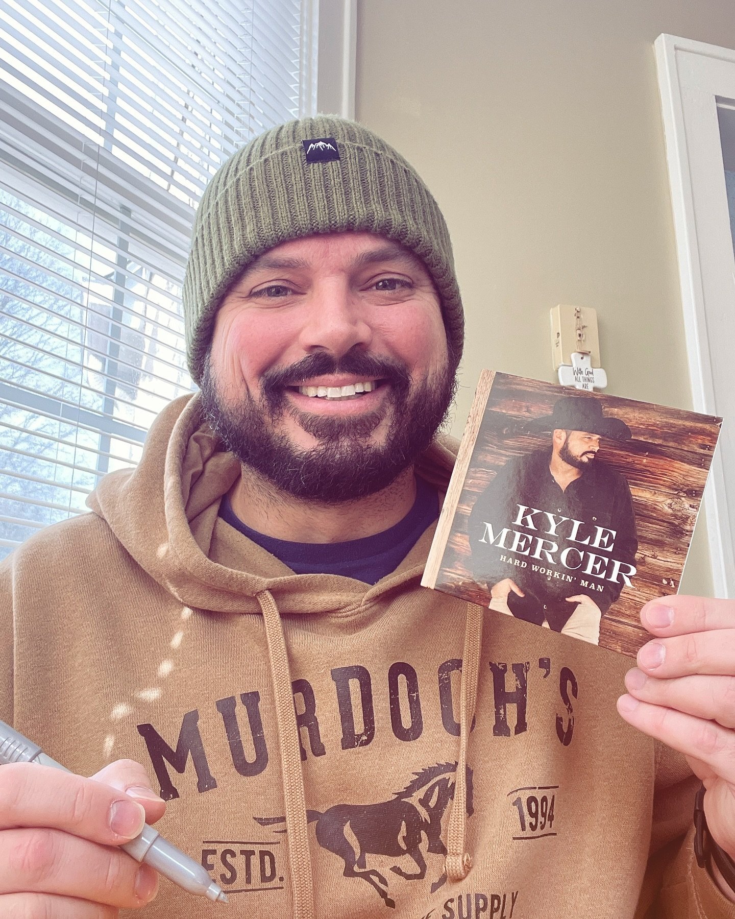 Early morning Autograph session 🎶 I&rsquo;ll be sending out the first round of orders for my new album today! If you haven&rsquo;t ordered your autographed copy head over to kylemercermusic.com and get yours🙌 🤠 Thanks for your support and loving m