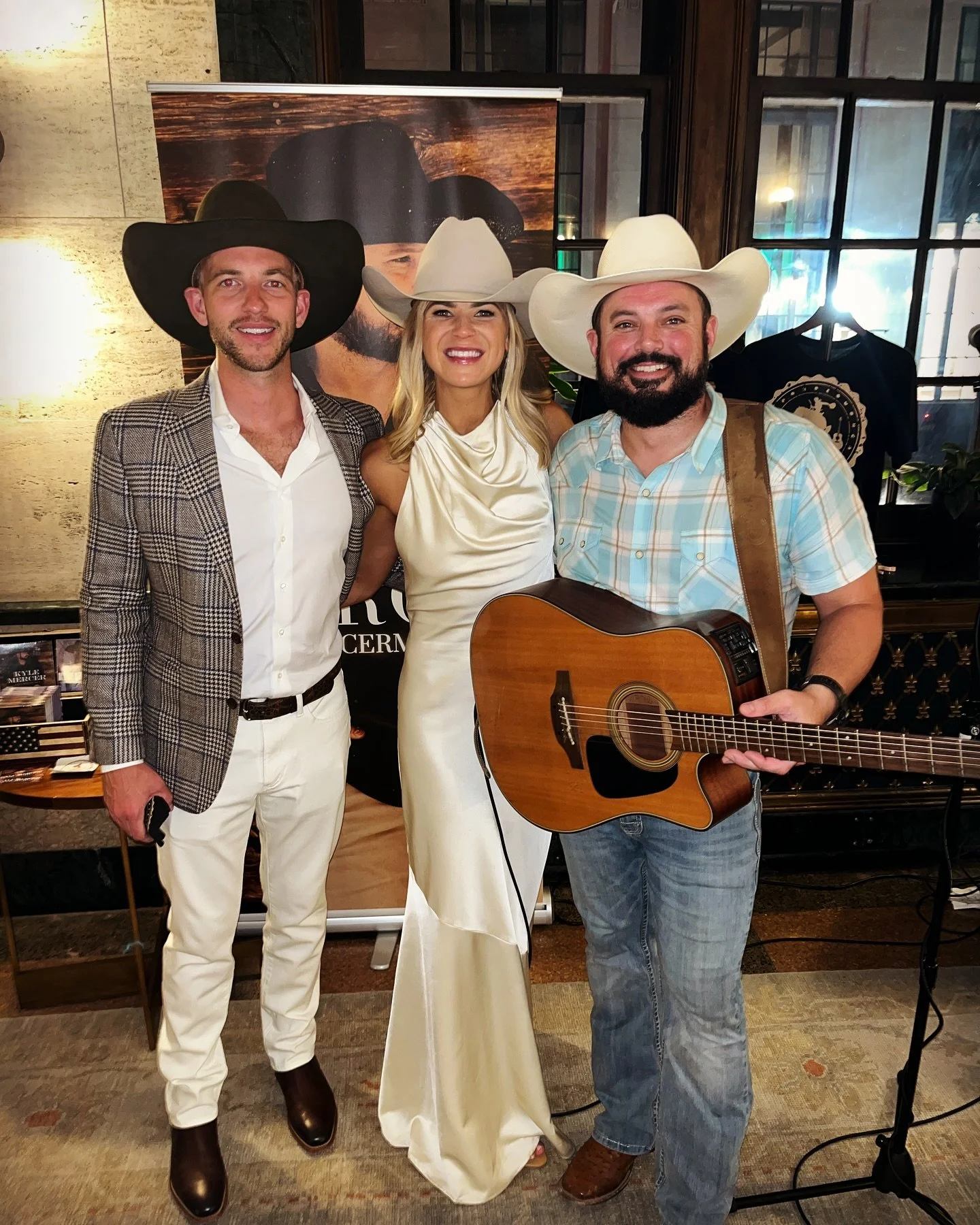 Played this couples wedding welcome party at @noelle_nashville. Congrats to Madeline &amp; Michael🤠
🎶🎶🎶🎶
#nashville #wedding #countrymusic #kylemercermusic #fans 
@centurymusicgroup.nashville