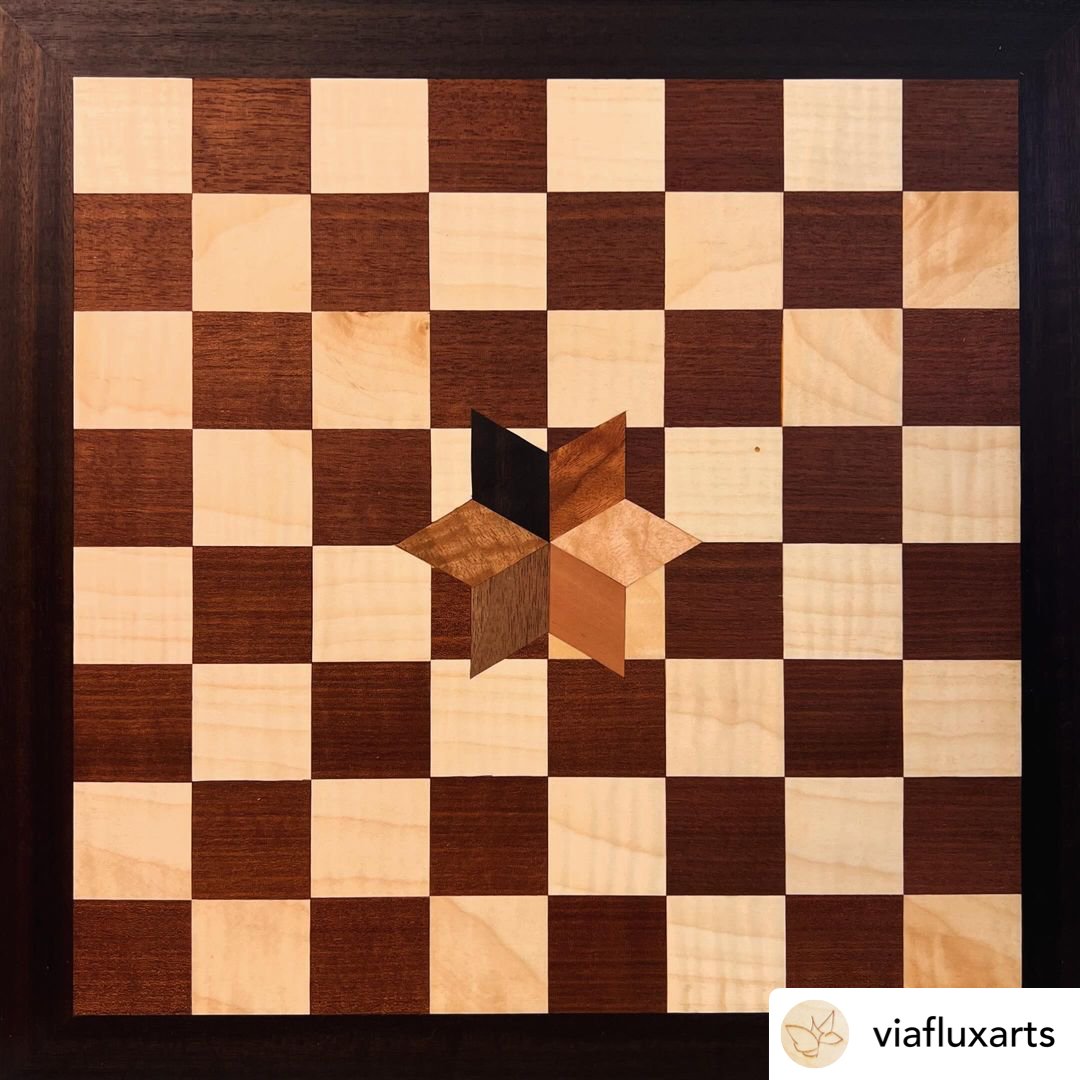 More beautiful work from one of our regulars, Lena of @viafluxarts 😍

This is a checkerboard made in our debut Intro to Parquetry class last month. All the colors you see are natural, from the wood itself! This veneer is raw and unstained, finished 