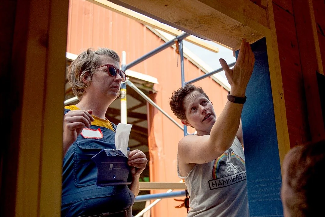 Do you have rotten window sills that need replacing? Moisture damage at windows is one of the most common (and easily avoidable!) house problems. Take our 2-day Window Installation class this June and learn the full processing including how to instal