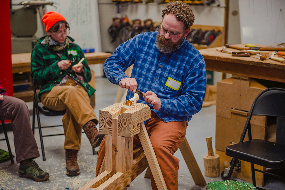 carve spoon krestia shave horse 6x4 1080.png