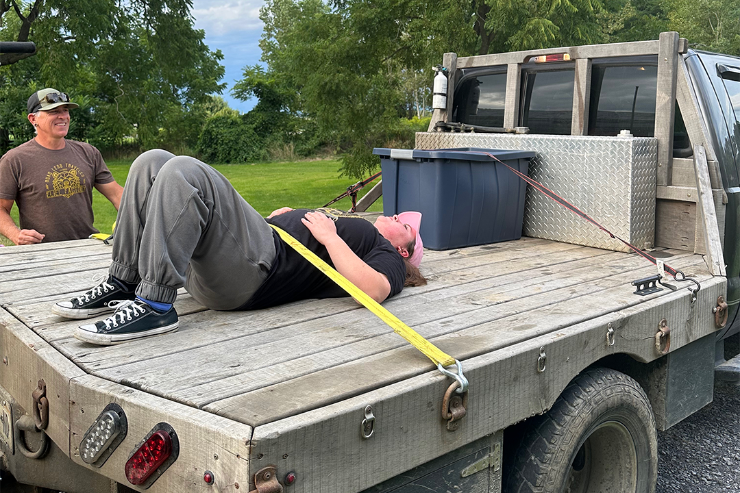 ratchet straps lying down 6x4 1080.png