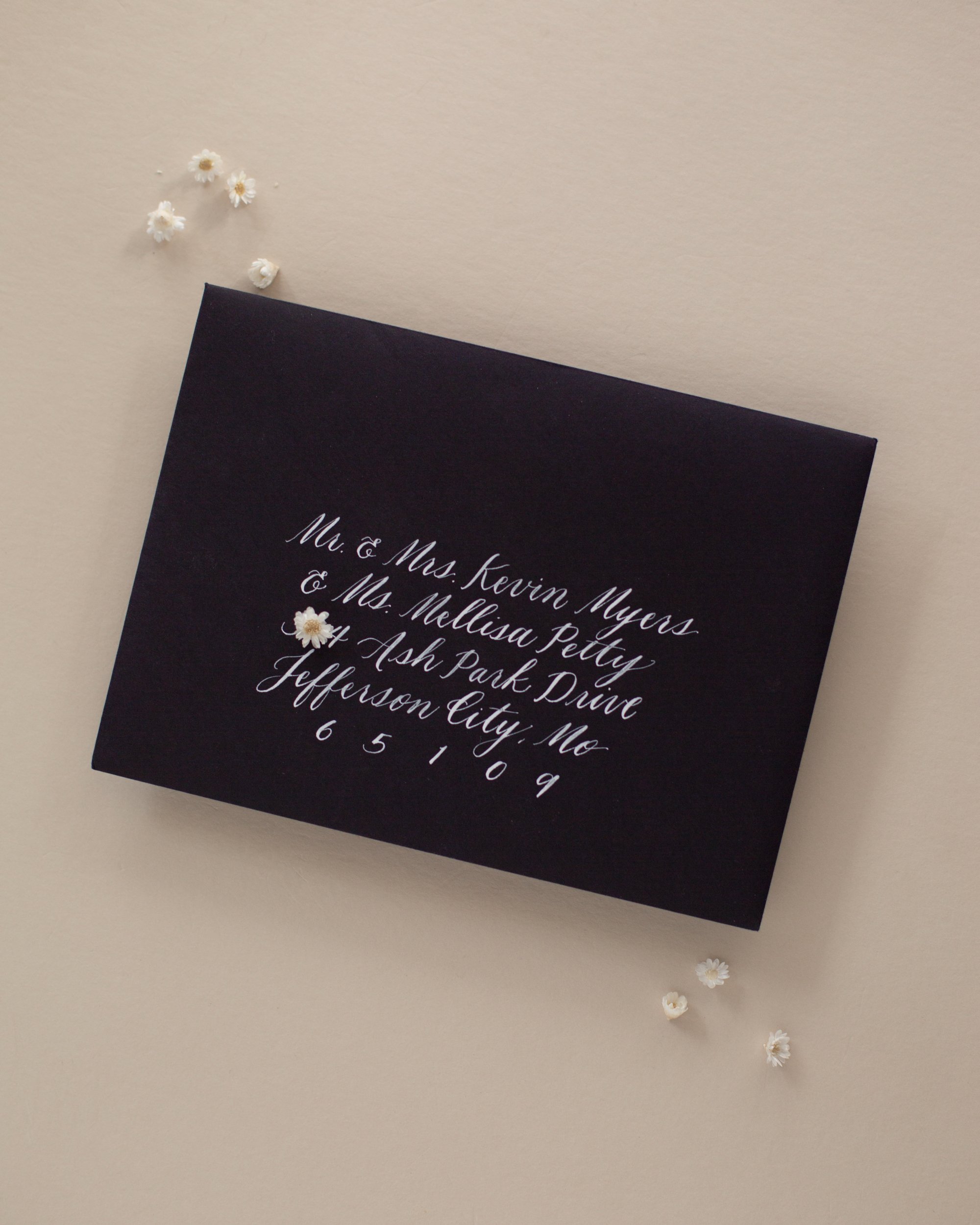 FNP-Calligraphy-Addressing-Wedding-Invitation-Classic-01.jpg