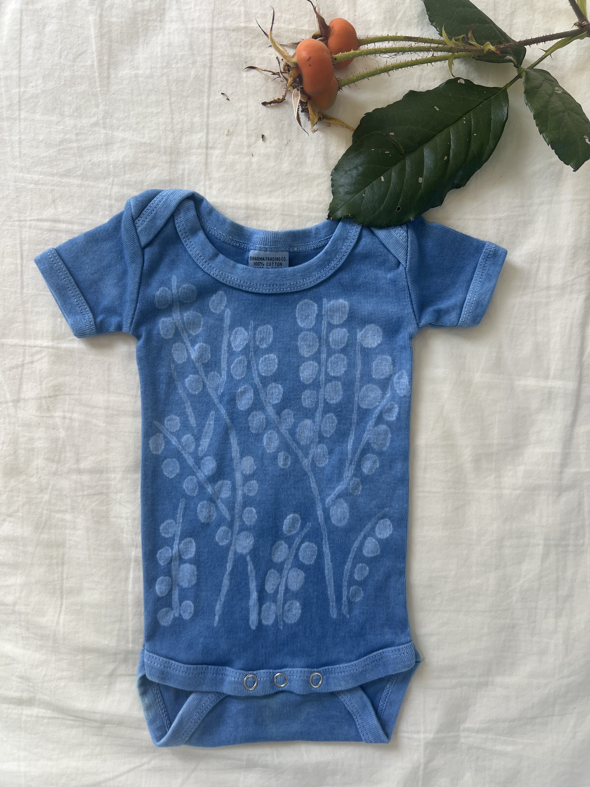 Dotted Vines