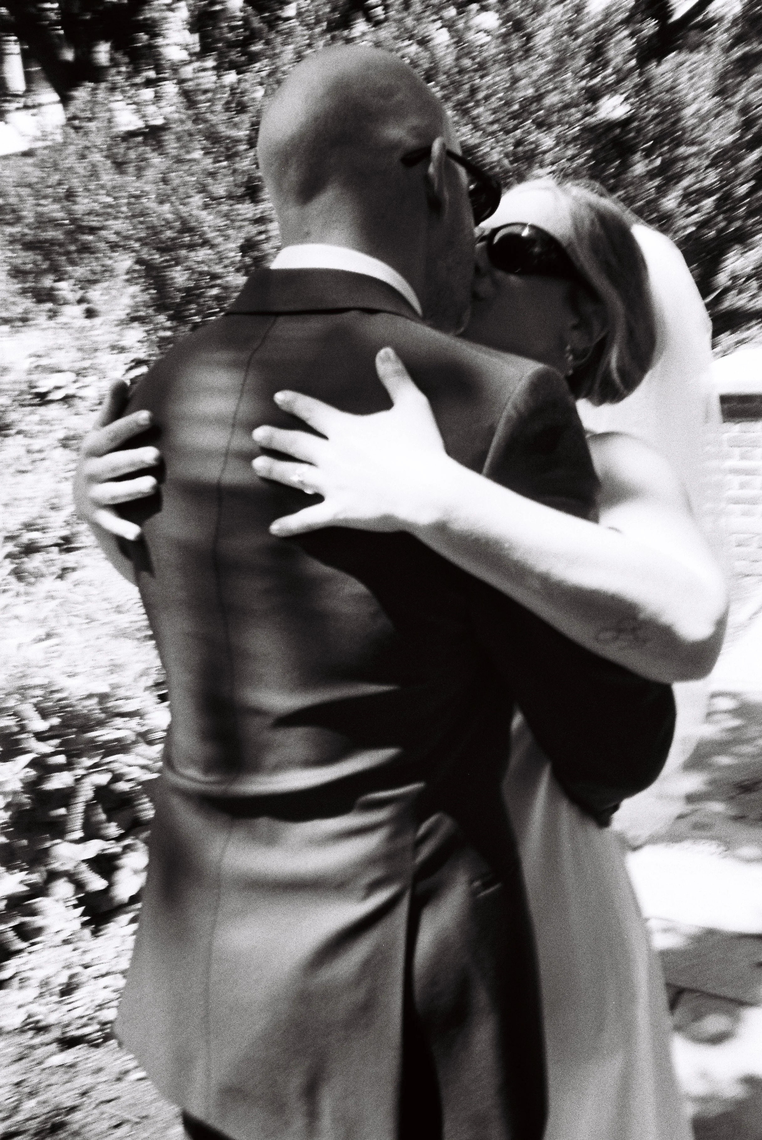 philadelphia-film-wedding-photographer-kiss.JPG