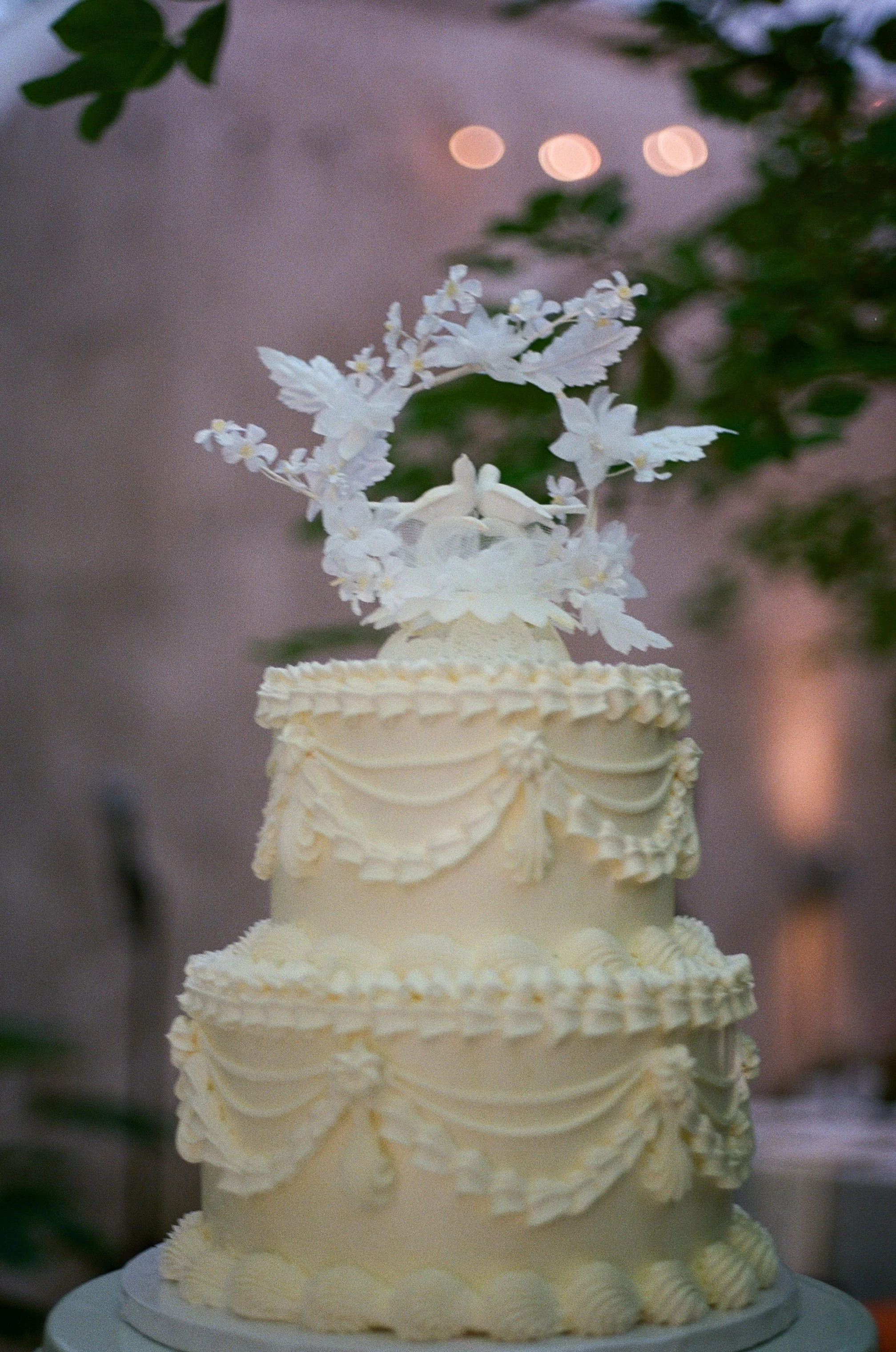philadelphia-film-wedding-photographer-vintage-cake-topper.JPG