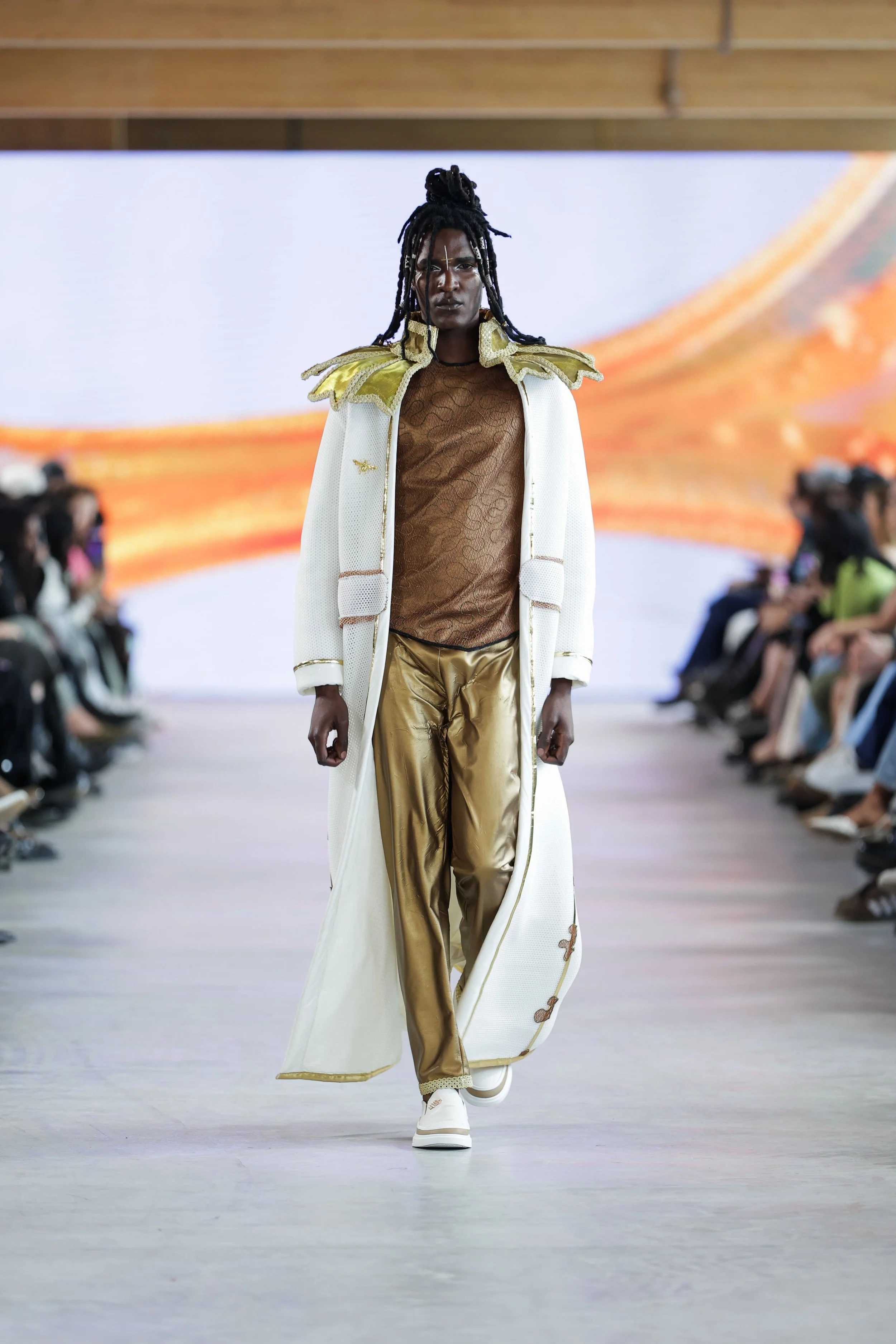 08_primary_TheCloakCollective_look3_day4_@cosplay_@devansakaria.jpg