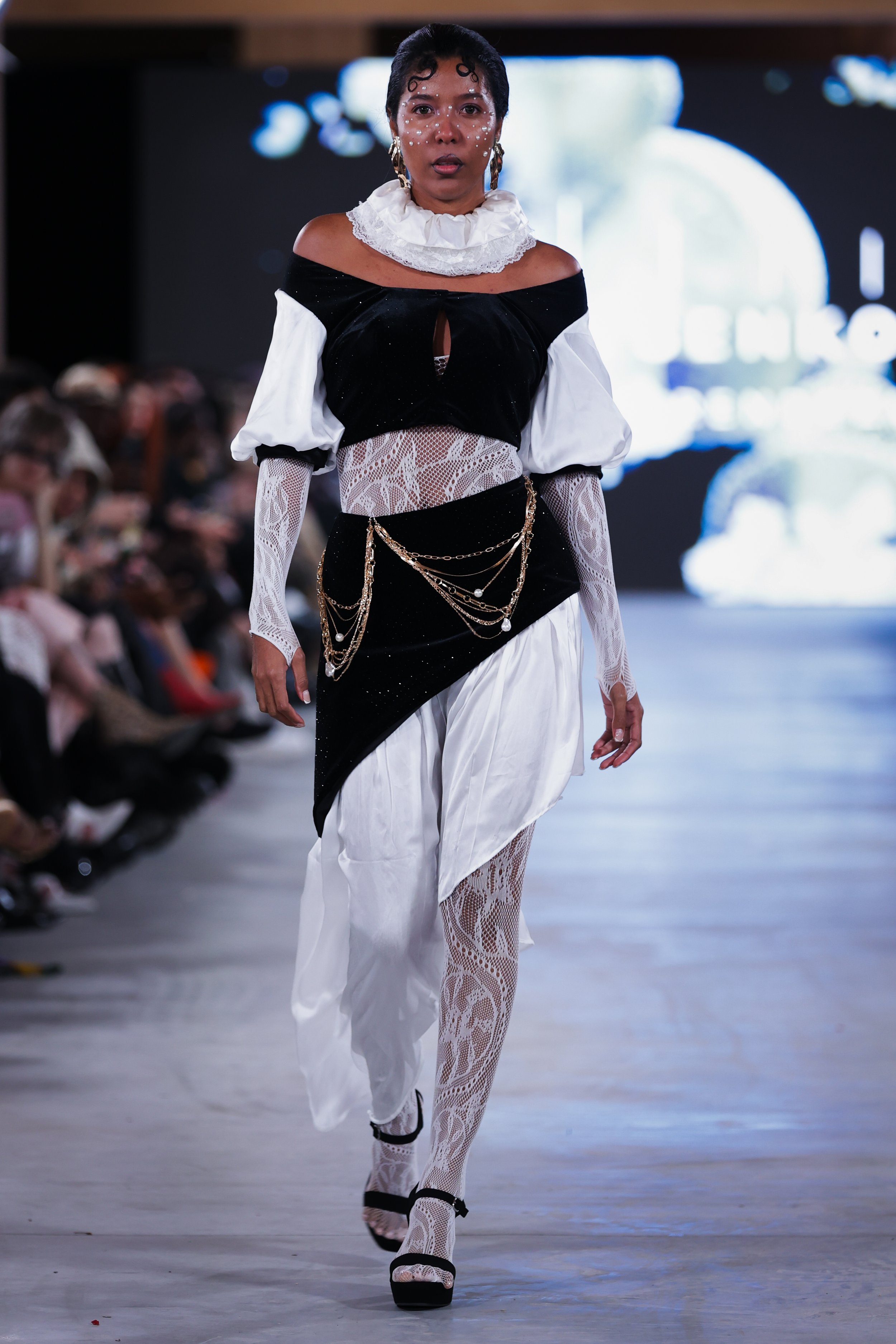 Stitsenko Look 3