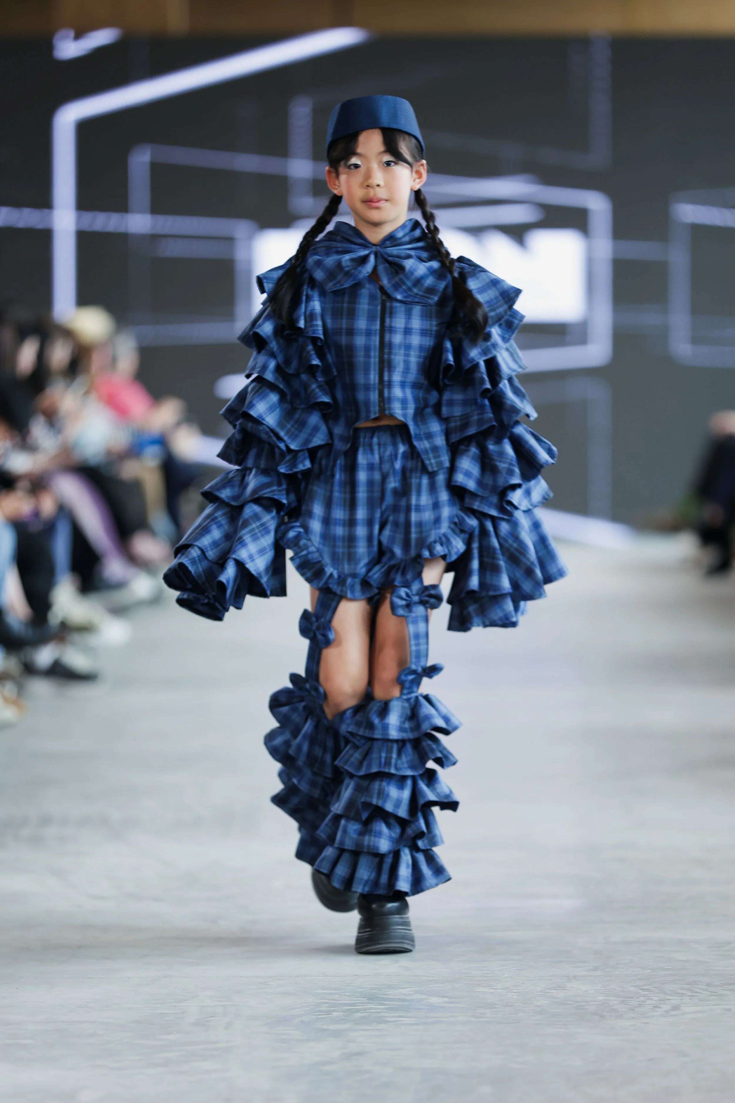 69_primary_GlobalKidsIcon_look26_day4_@cosplay_@devansakaria.jpg