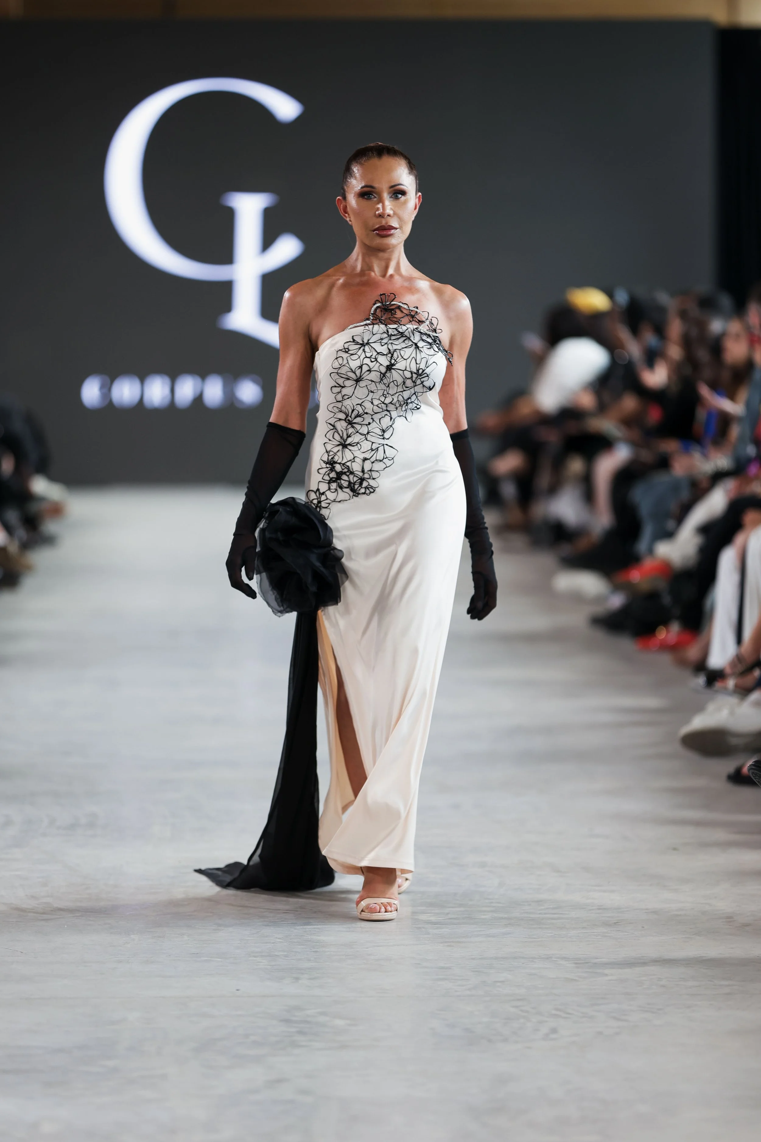 51_primary_CorpusLuxe_look17_day3_@cosplay_@devansakaria.jpg