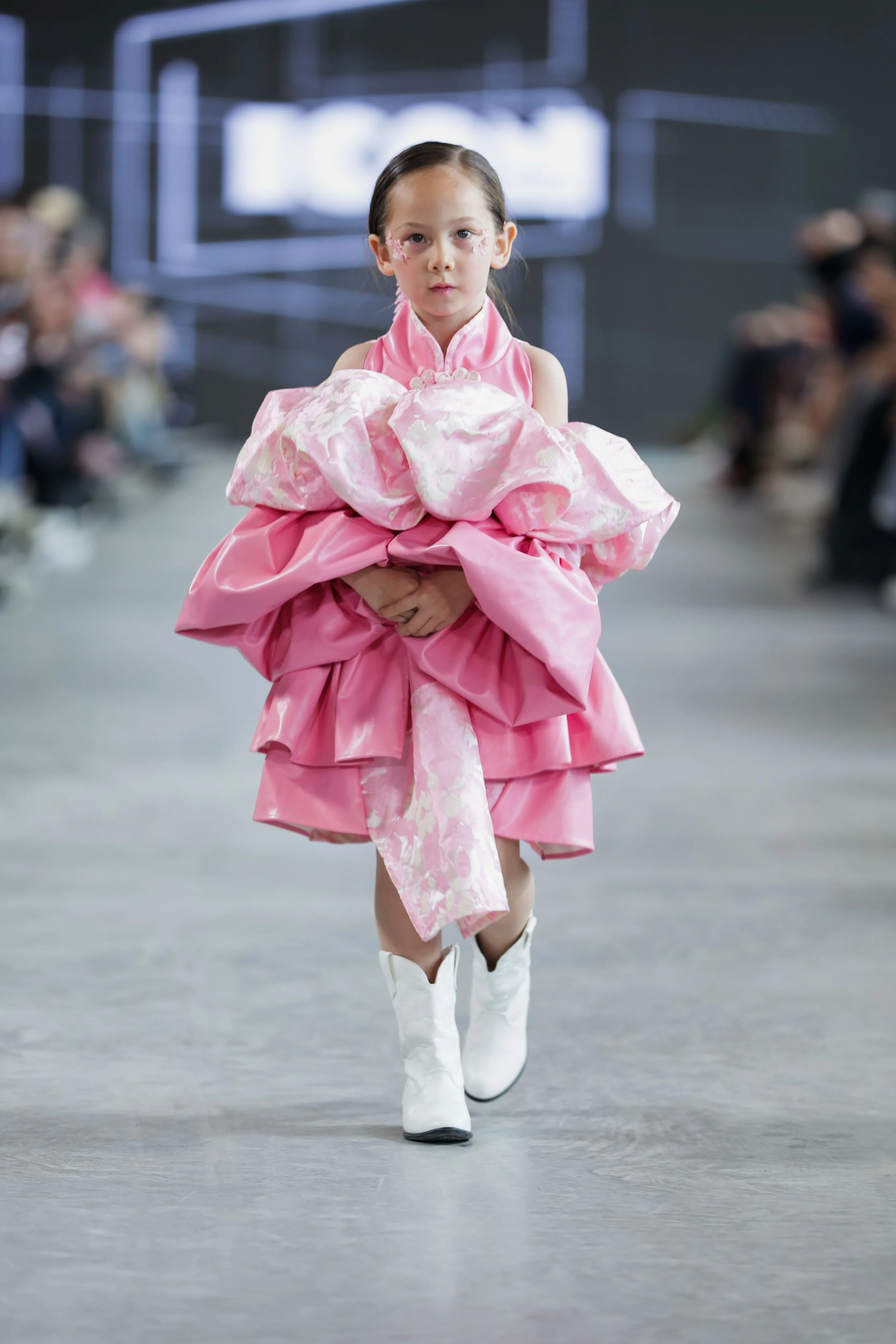 53_primary_GlobalKidsIcon_look19_day4_@cosplay_@devansakaria.jpg