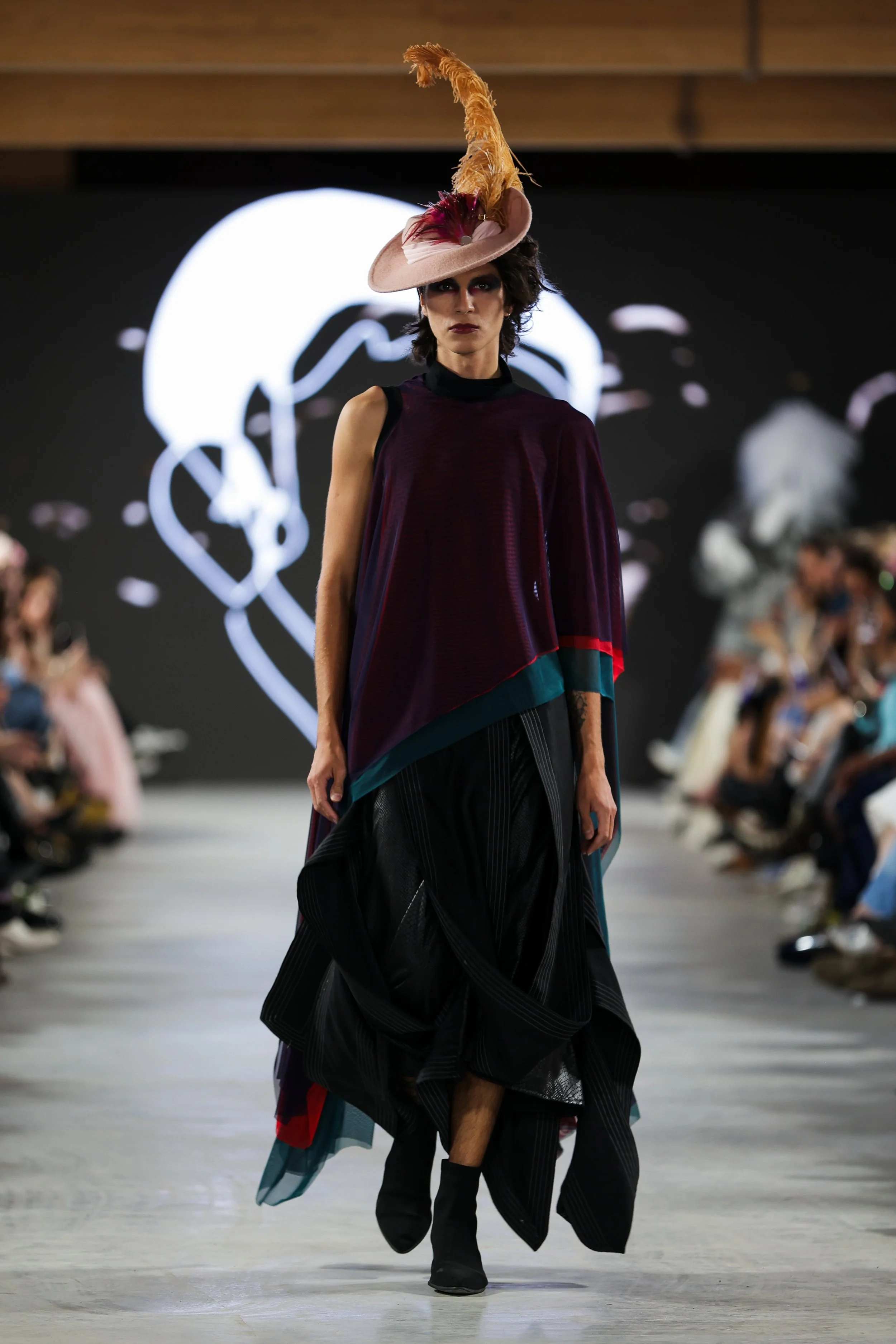 22primary_L'UomoStrano_look7_day1_@cosplay_@devansakaria.jpg