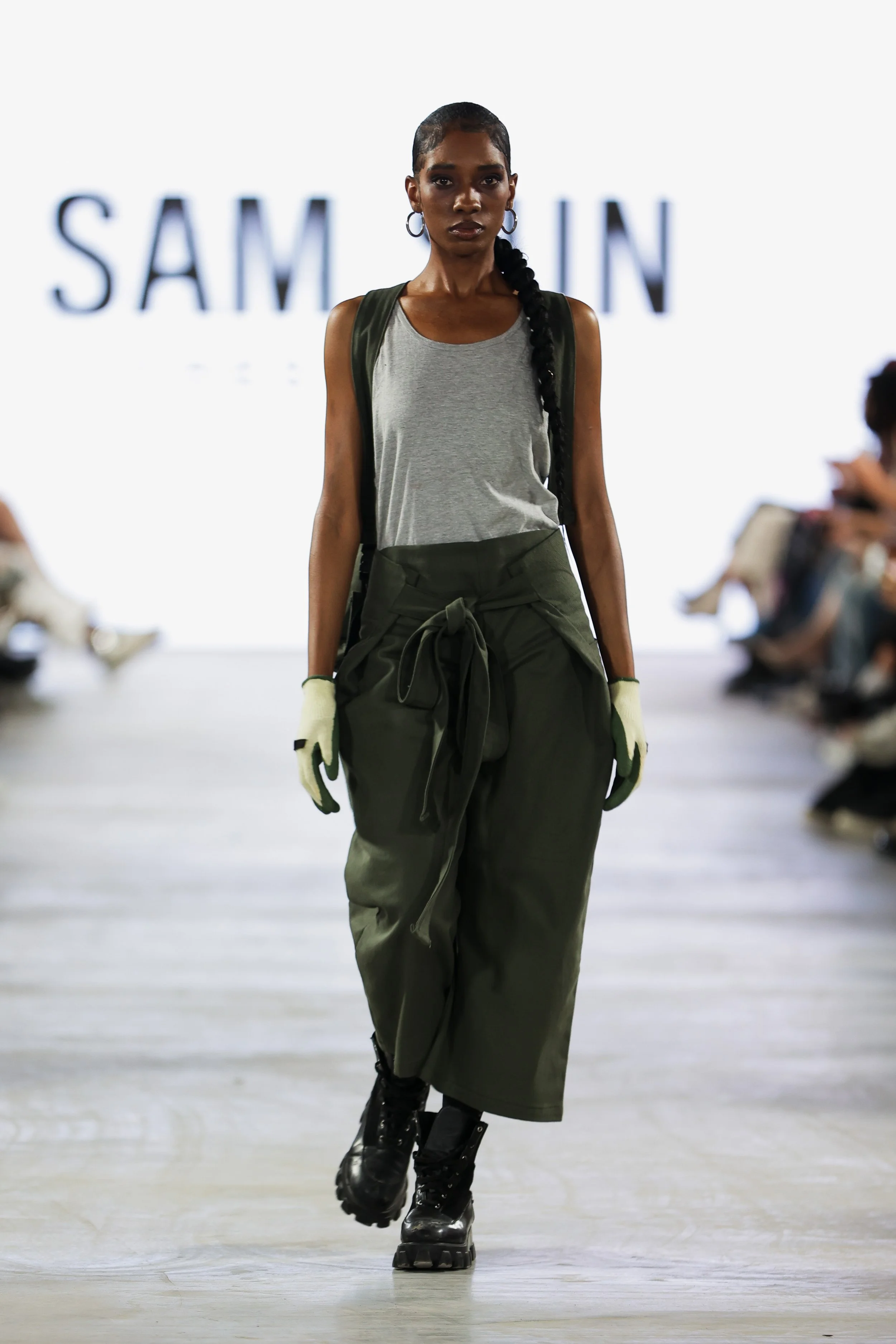 05_primary_SAMSUN_look2_day2_@cosplay_@devansakaria.jpg