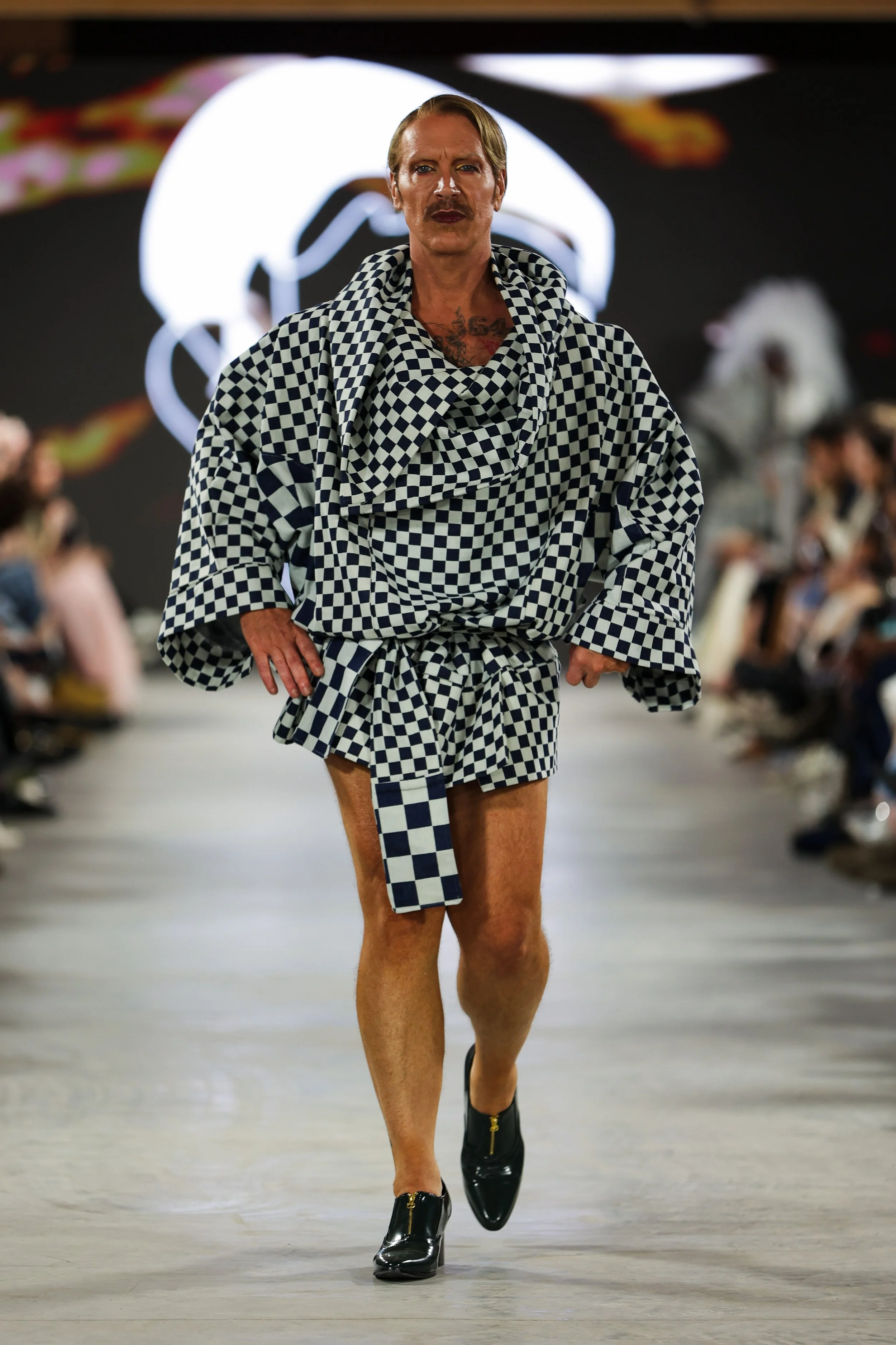 19primary_L'UomoStrano_look6_day1_@cosplay_@devansakaria.jpg
