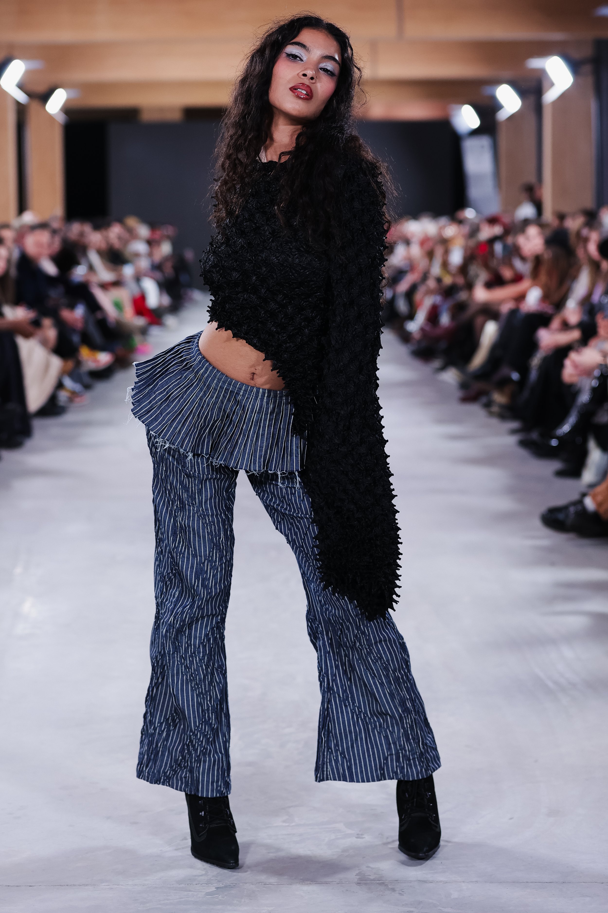 Zoe Stone Look 4