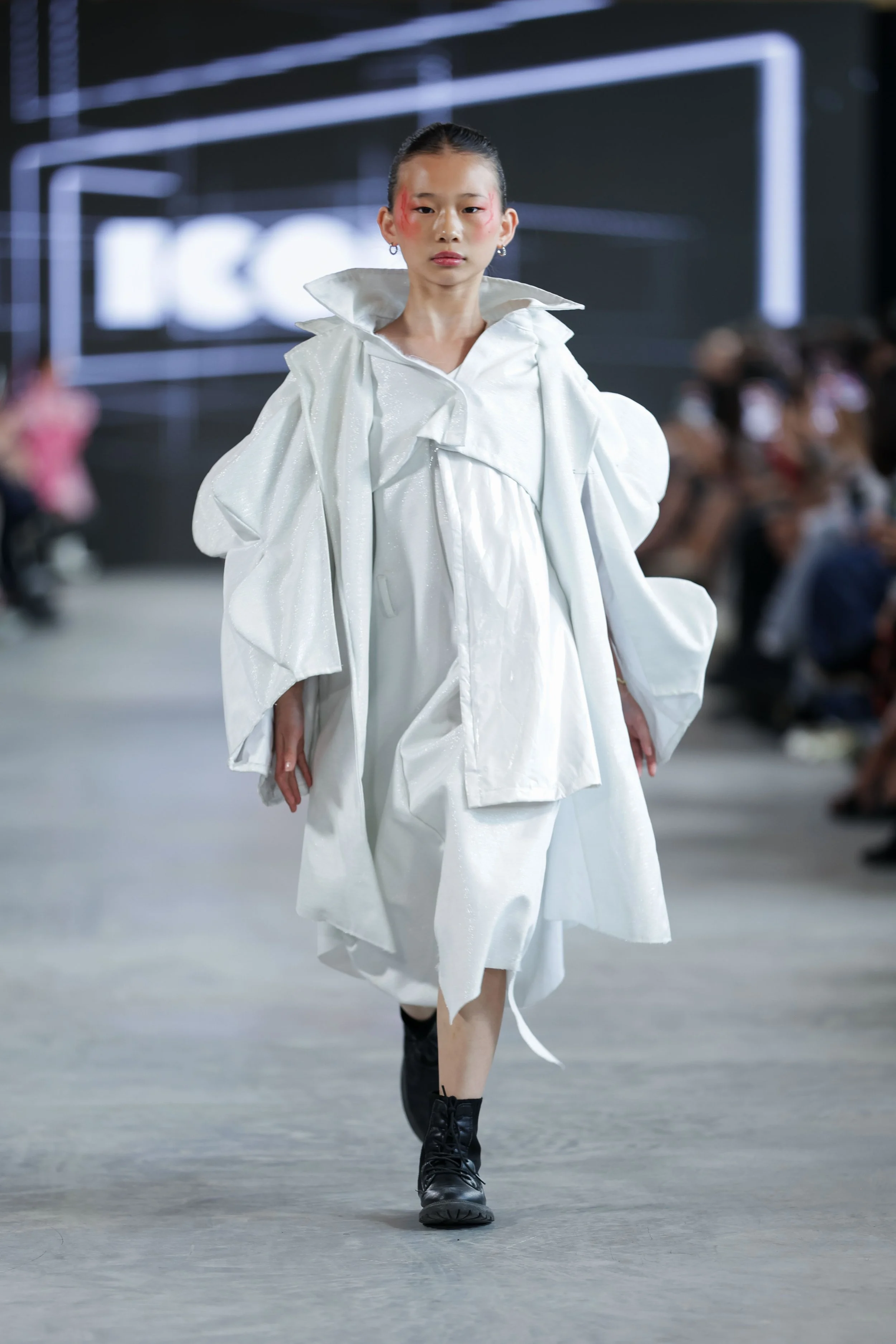 86_primary_GlobalKidsIcon_look34_day4_@cosplay_@devansakaria.jpg