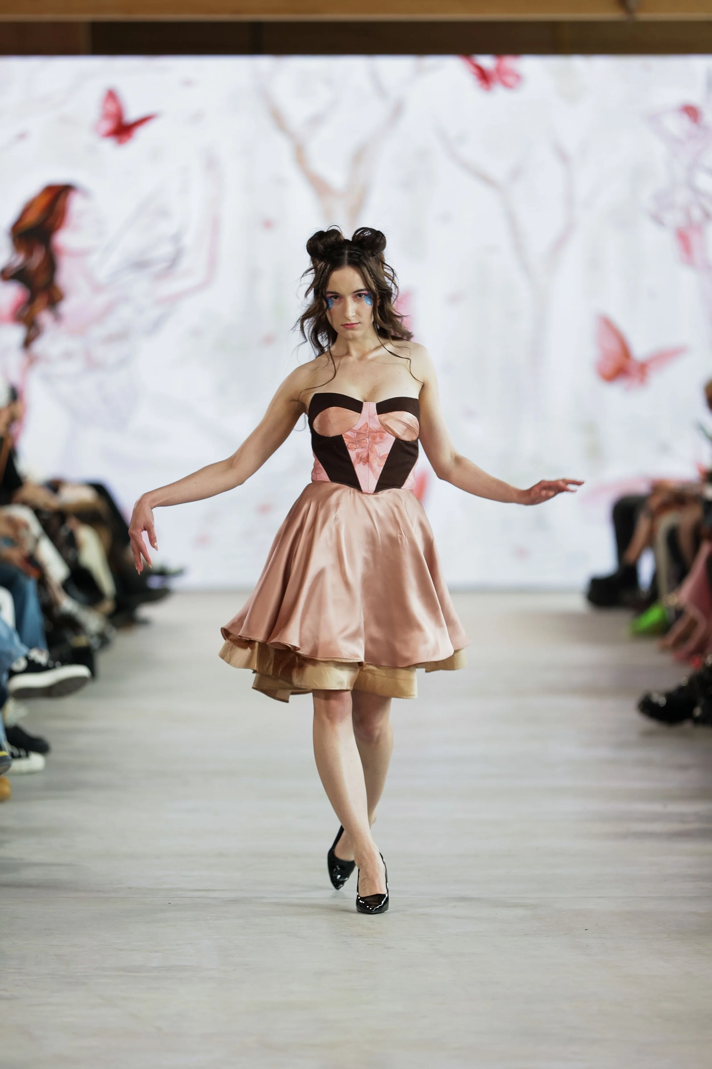10_primary_Delcyna_look4_day3_@cosplay_@devansakaria.jpg