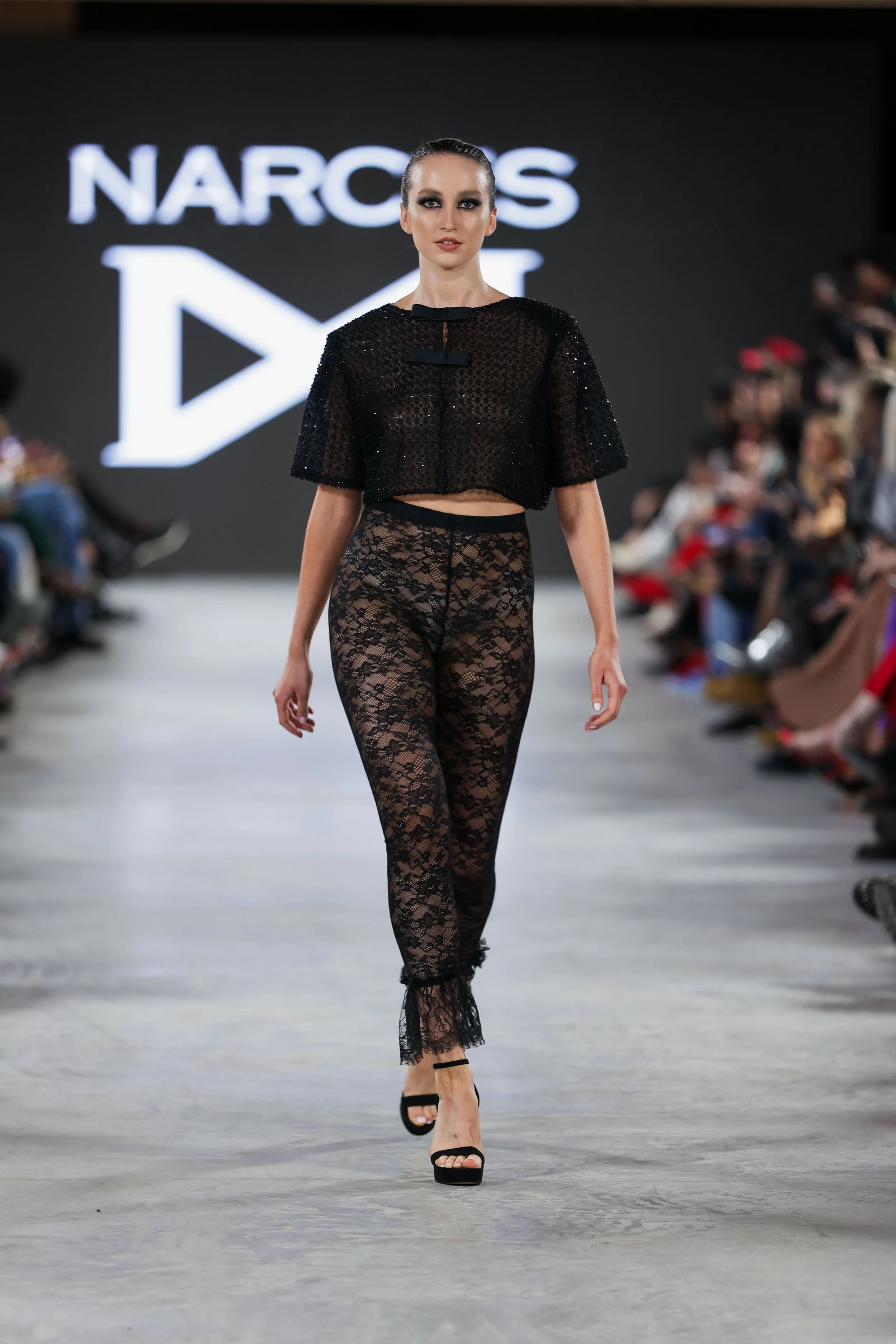 37_primary_Narces_look14_day3_@cosplay_@devansakaria.jpg