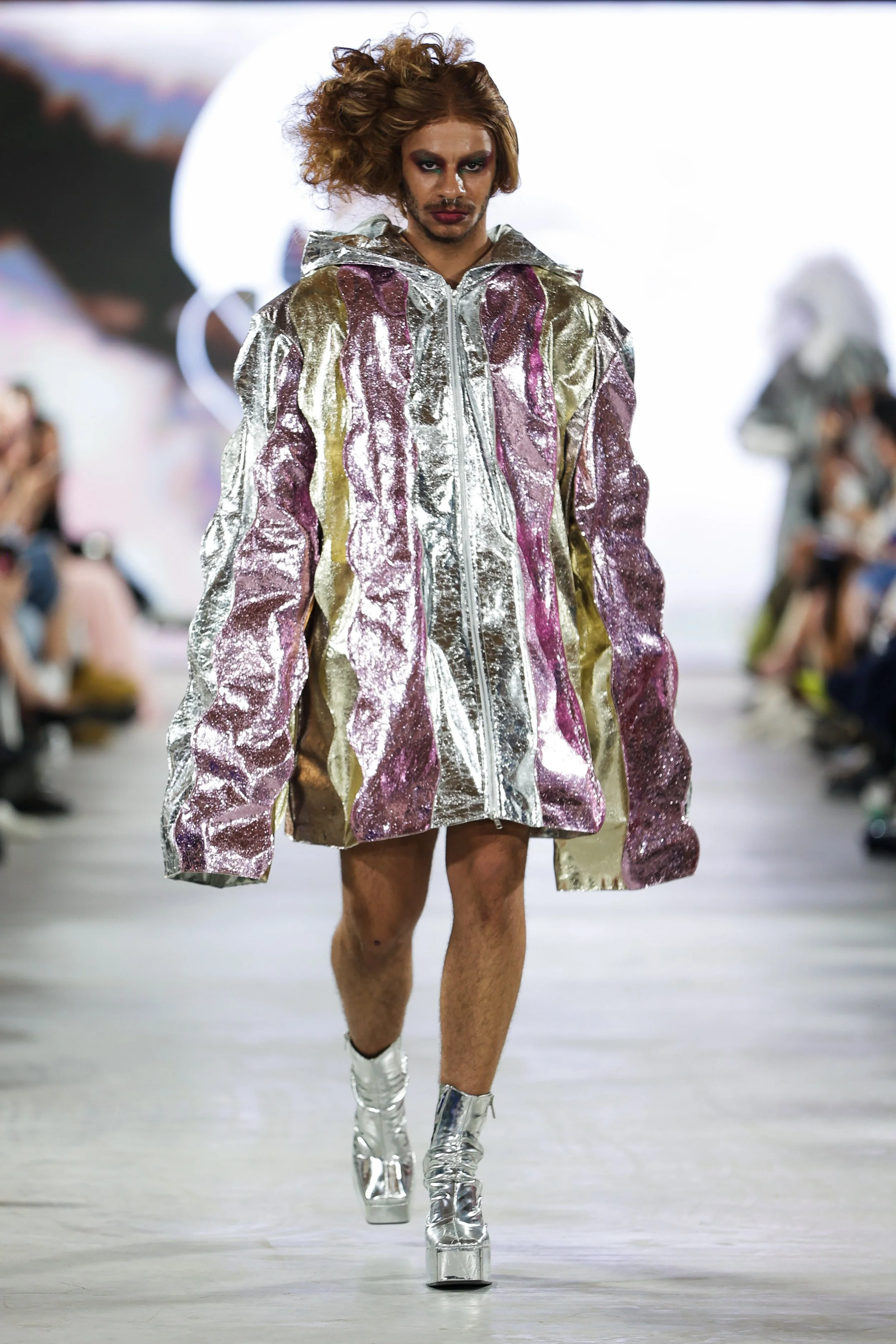 75primary_L'UomoStrano_look24_day1_@cosplay_@devansakaria.jpg