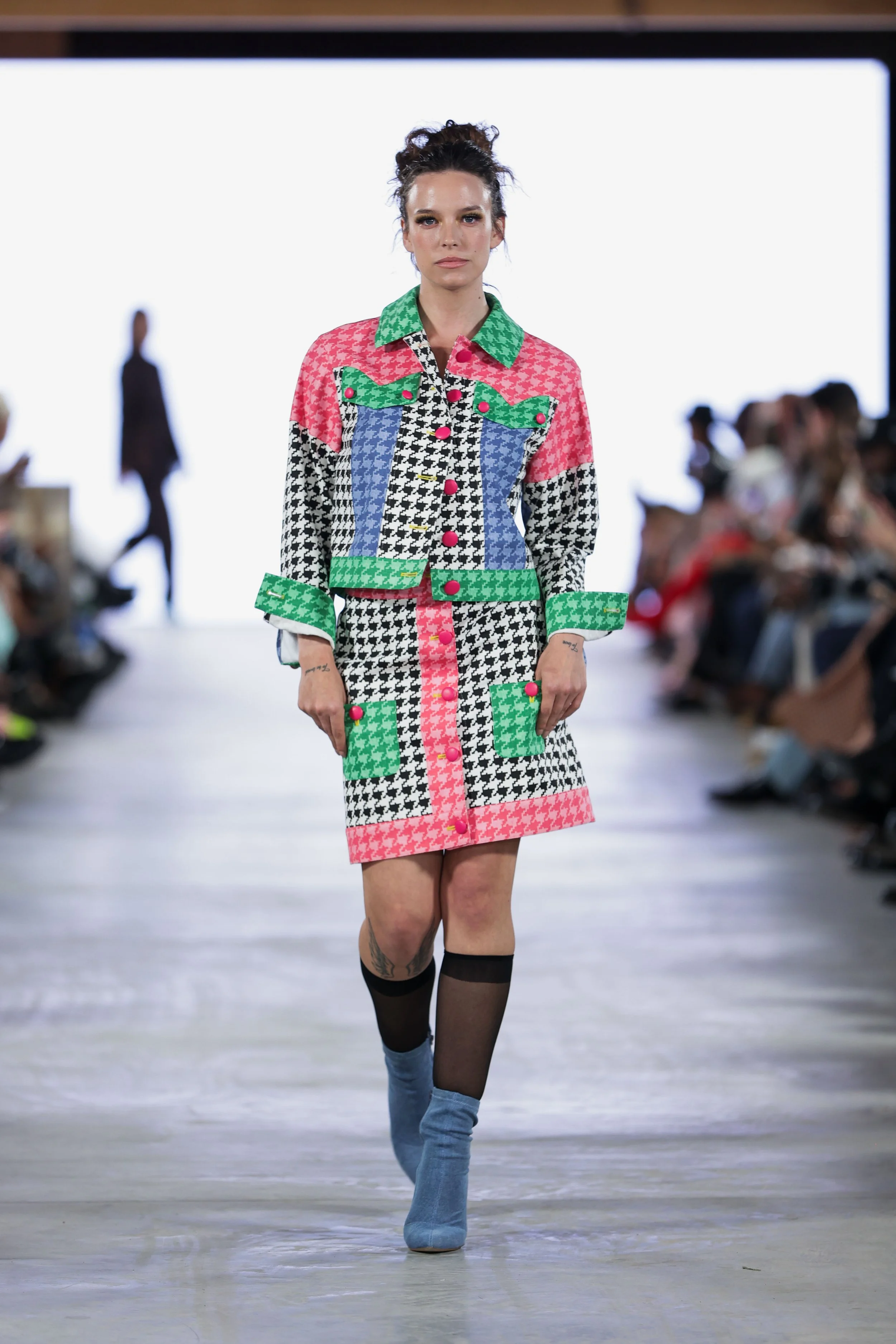 Vandal , RNA, Crowd Friends