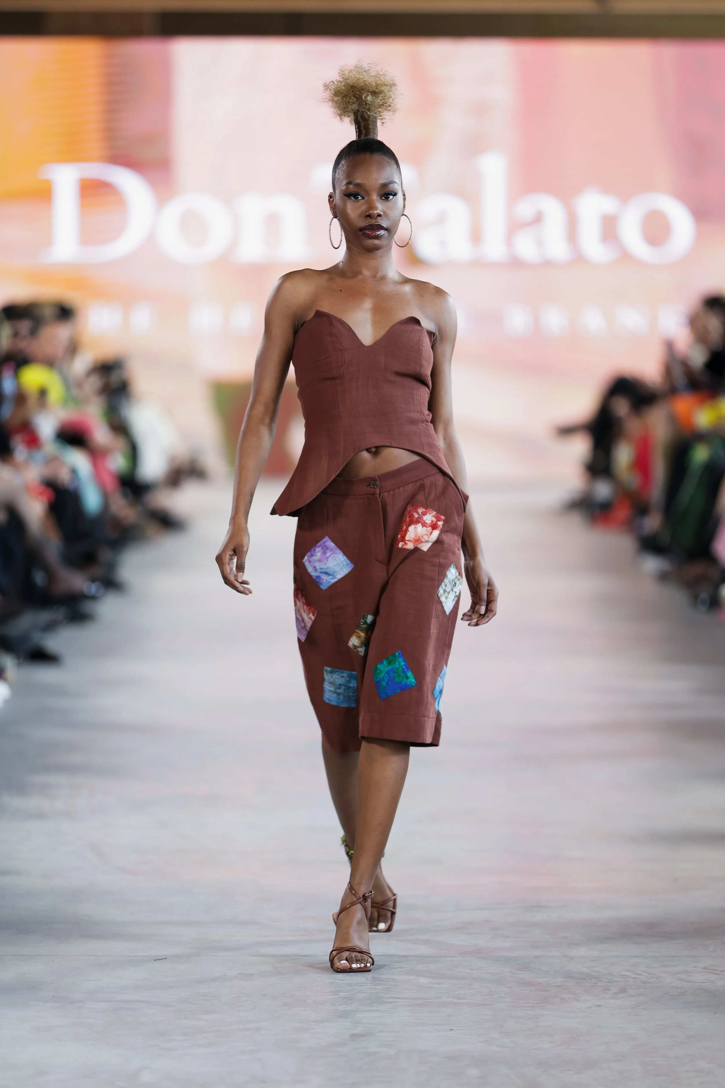 25_primary_Dontalato_look10_day3_@cosplay_@devansakaria.jpg