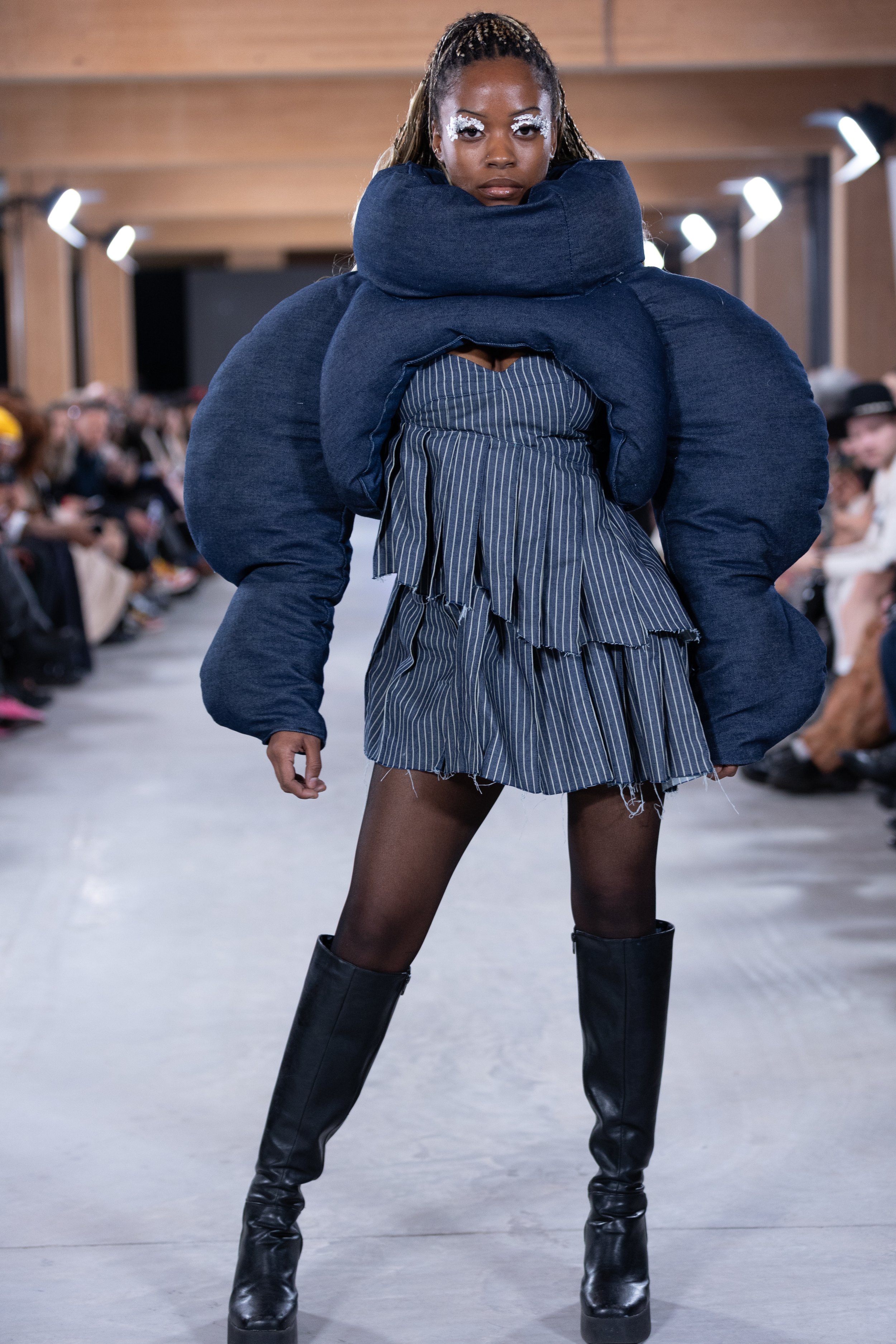 Zoe Stone Look 6
