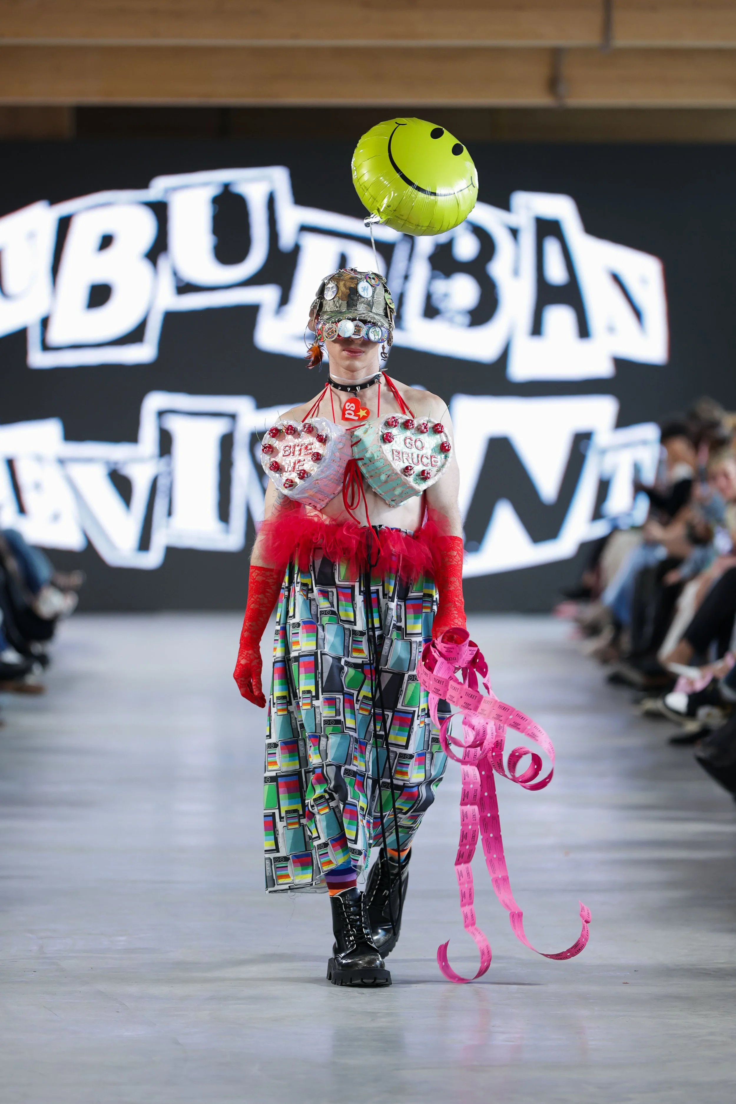 10_primary_SuburbanDeviant_look5_day4_@cosplay_@devansakaria.jpg