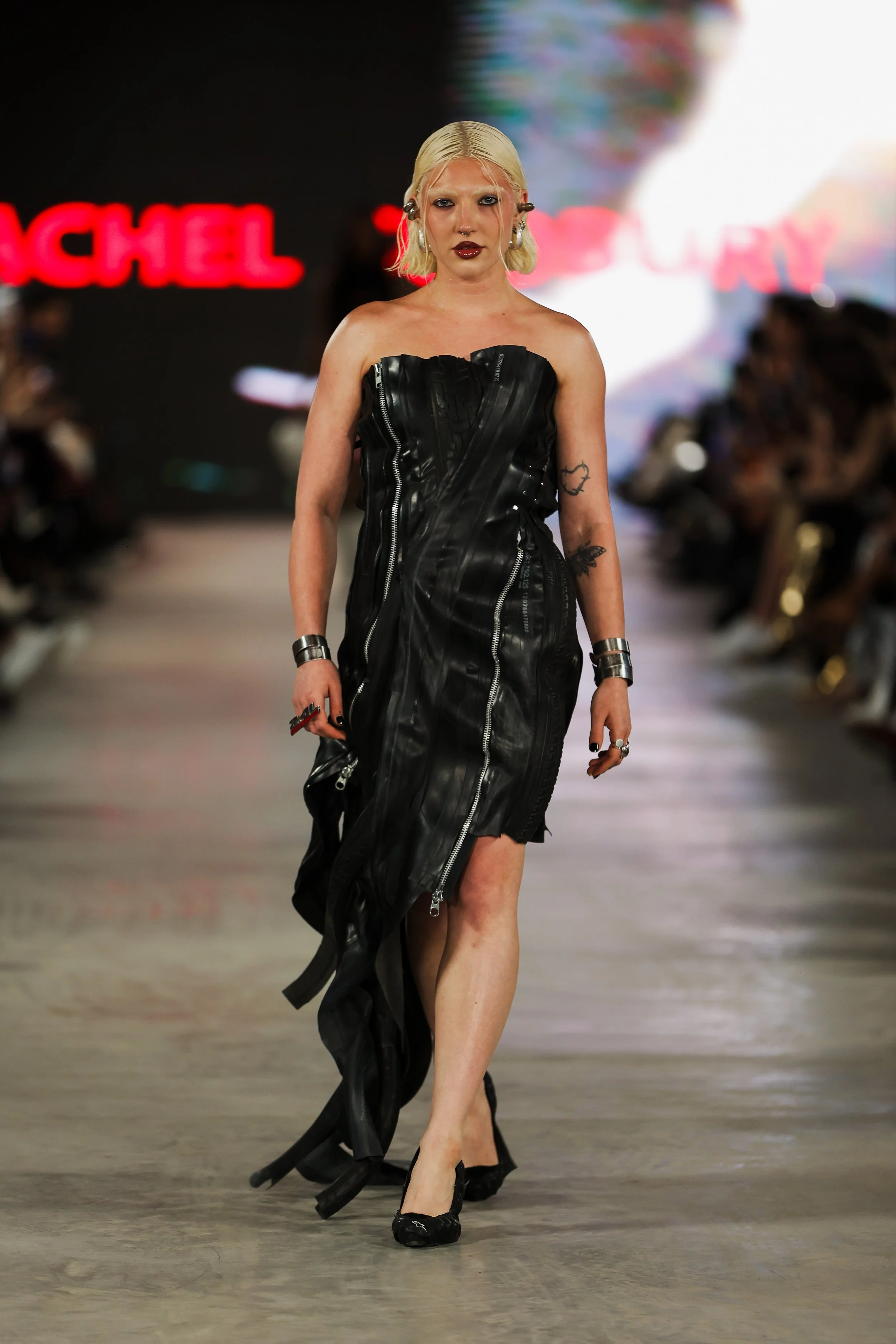 02_primary_RachelSudbury_look13_day2_@cosplay_@devansakaria.jpg