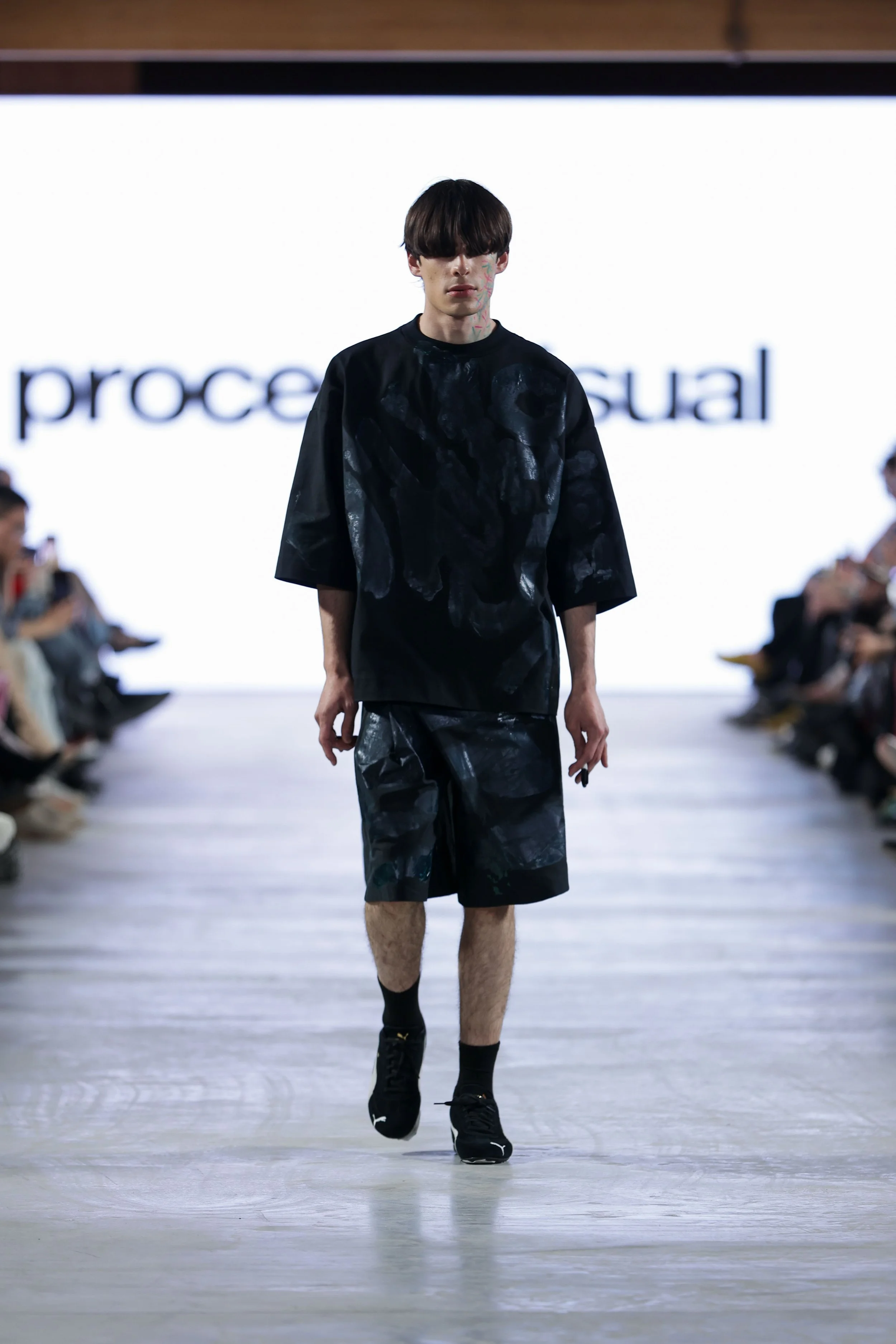 02_primary_ProcessVisual_look1_day4_@cosplay_@devansakaria.jpg