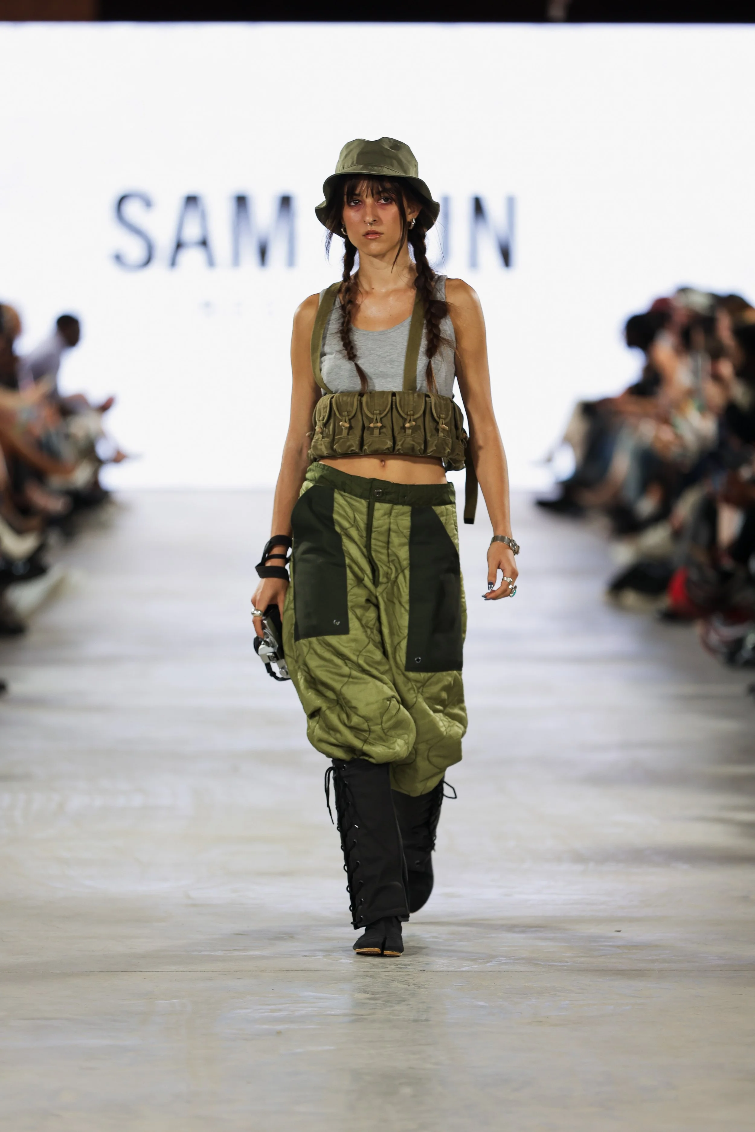 22_primary_SAMSUN_look8_day2_@cosplay_@devansakaria.jpg