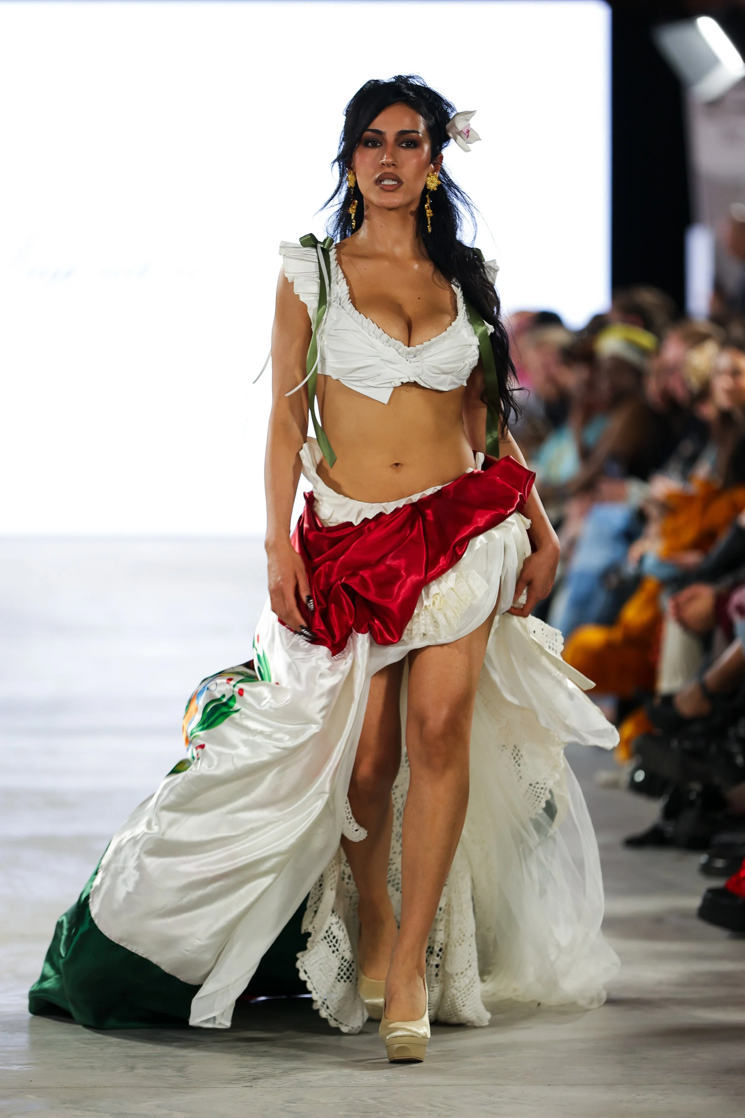 56primary_Sagradesa_look21_day1_@cosplay_@devansakaria.jpg