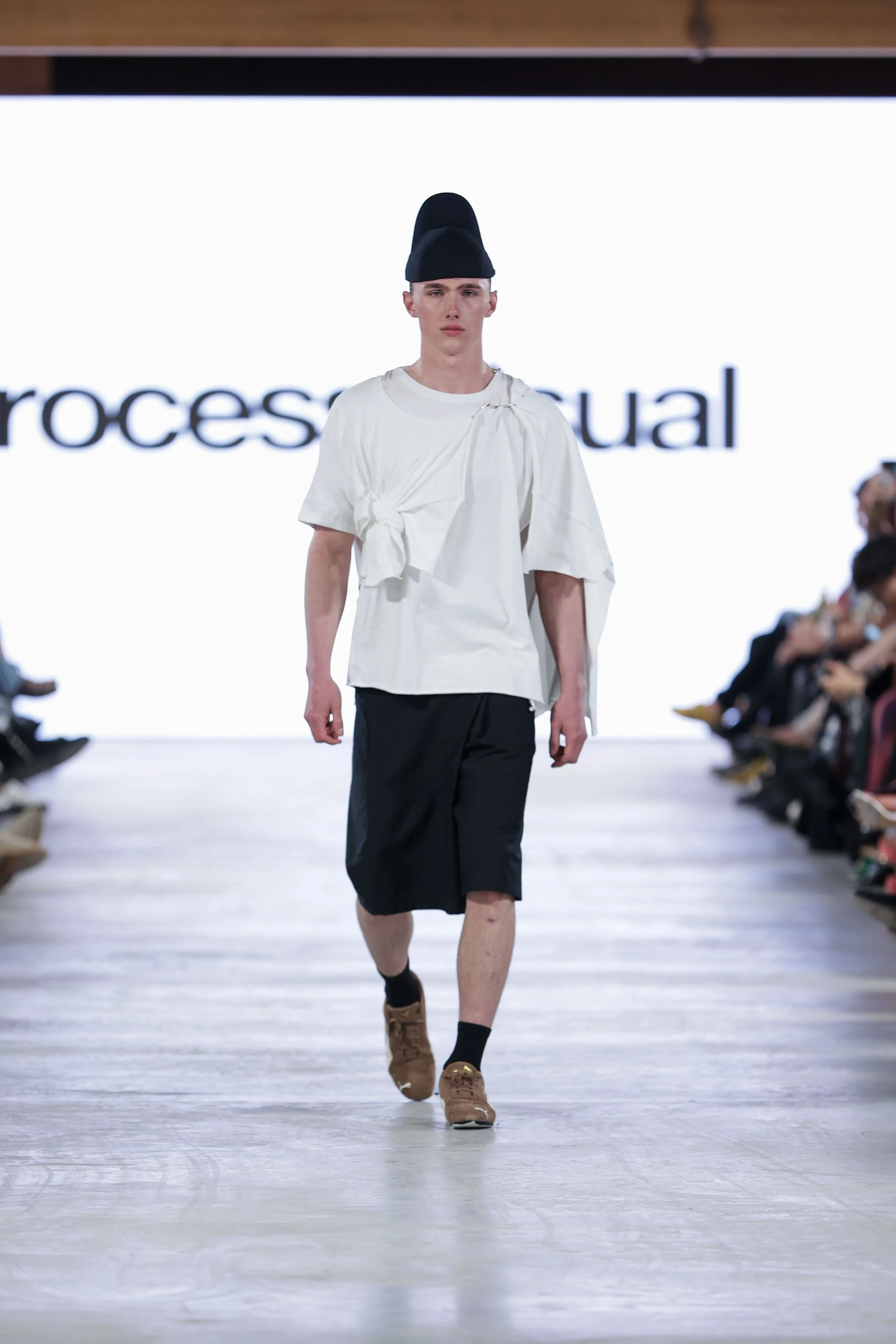17_primary_ProcessVisual_look9_day4_@cosplay_@devansakaria.jpg