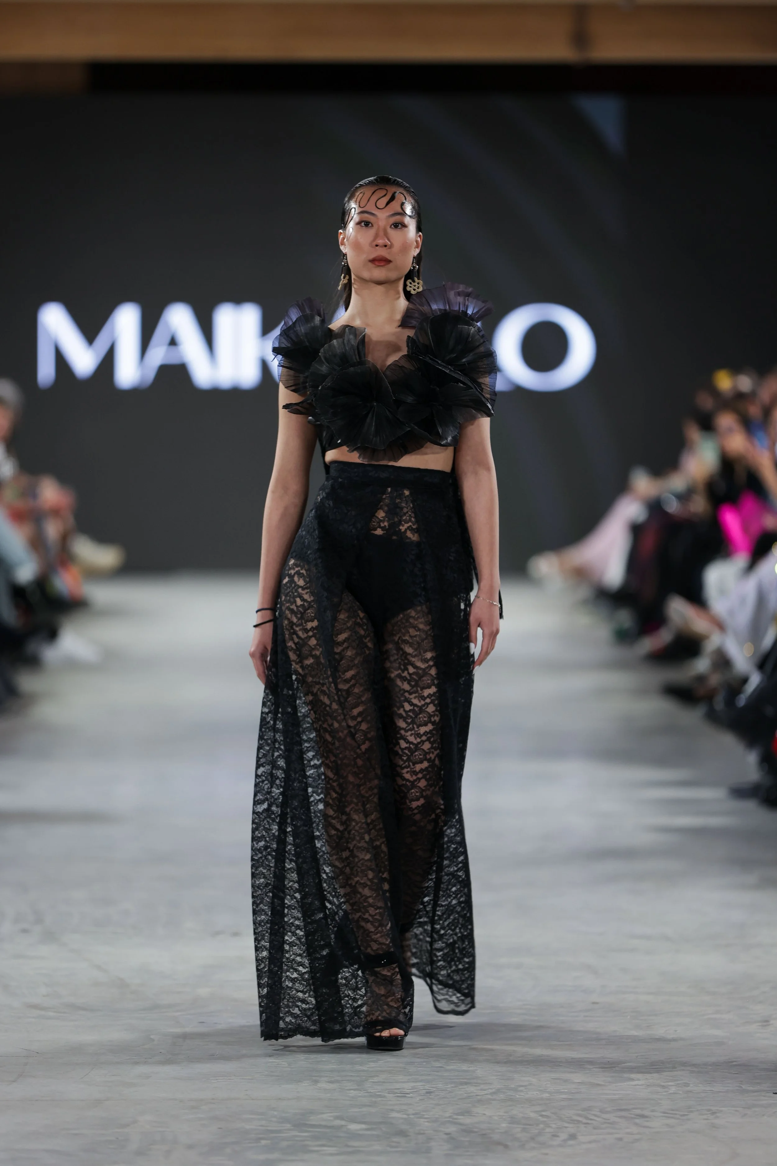 10_primary_Maikaelo_look4_day4_@cosplay_@devansakaria.jpg