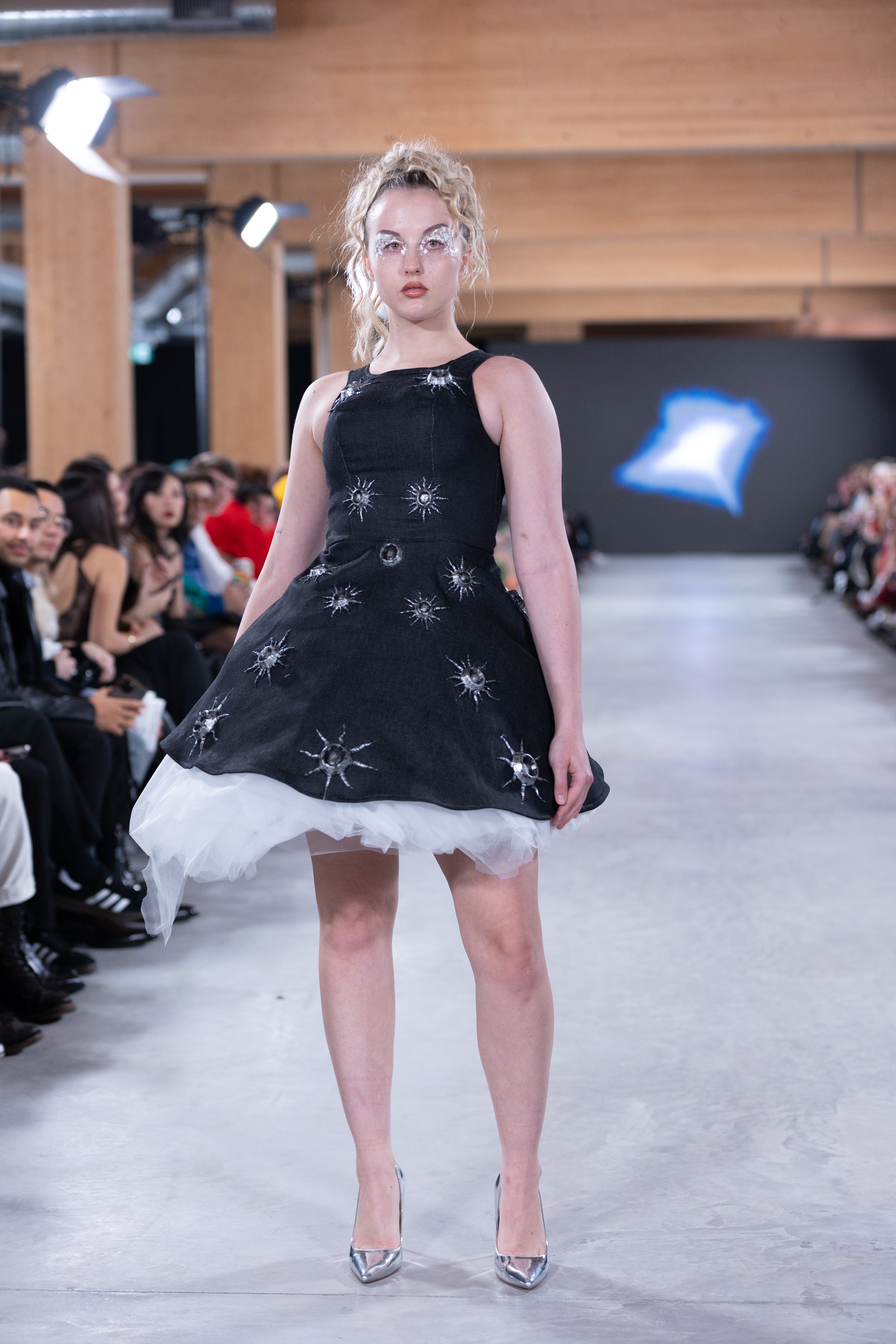Zoe Stone Look 10