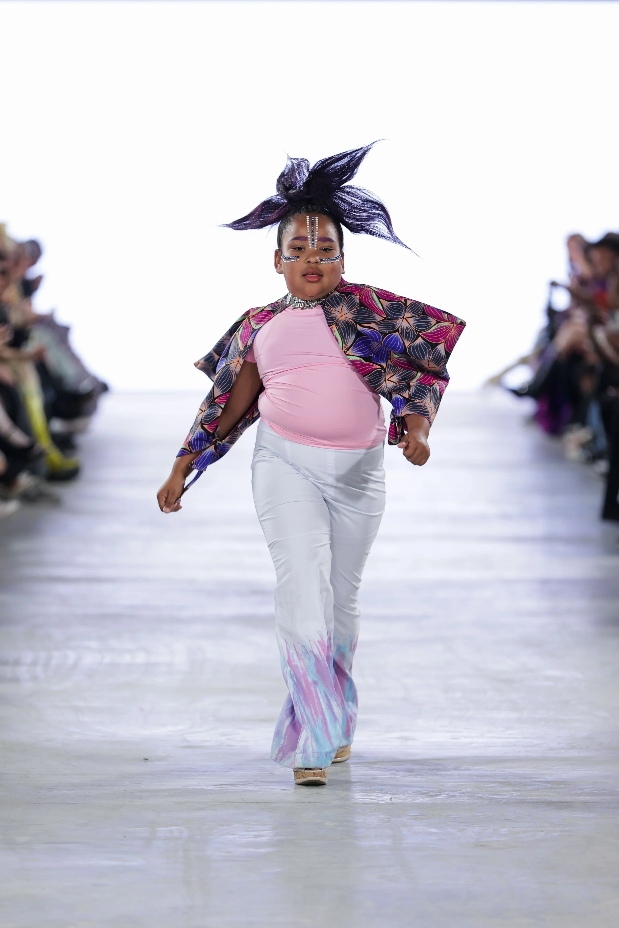17_primary_QweenfecyClothing_look5_day4_@cosplay_@devansakaria.jpg