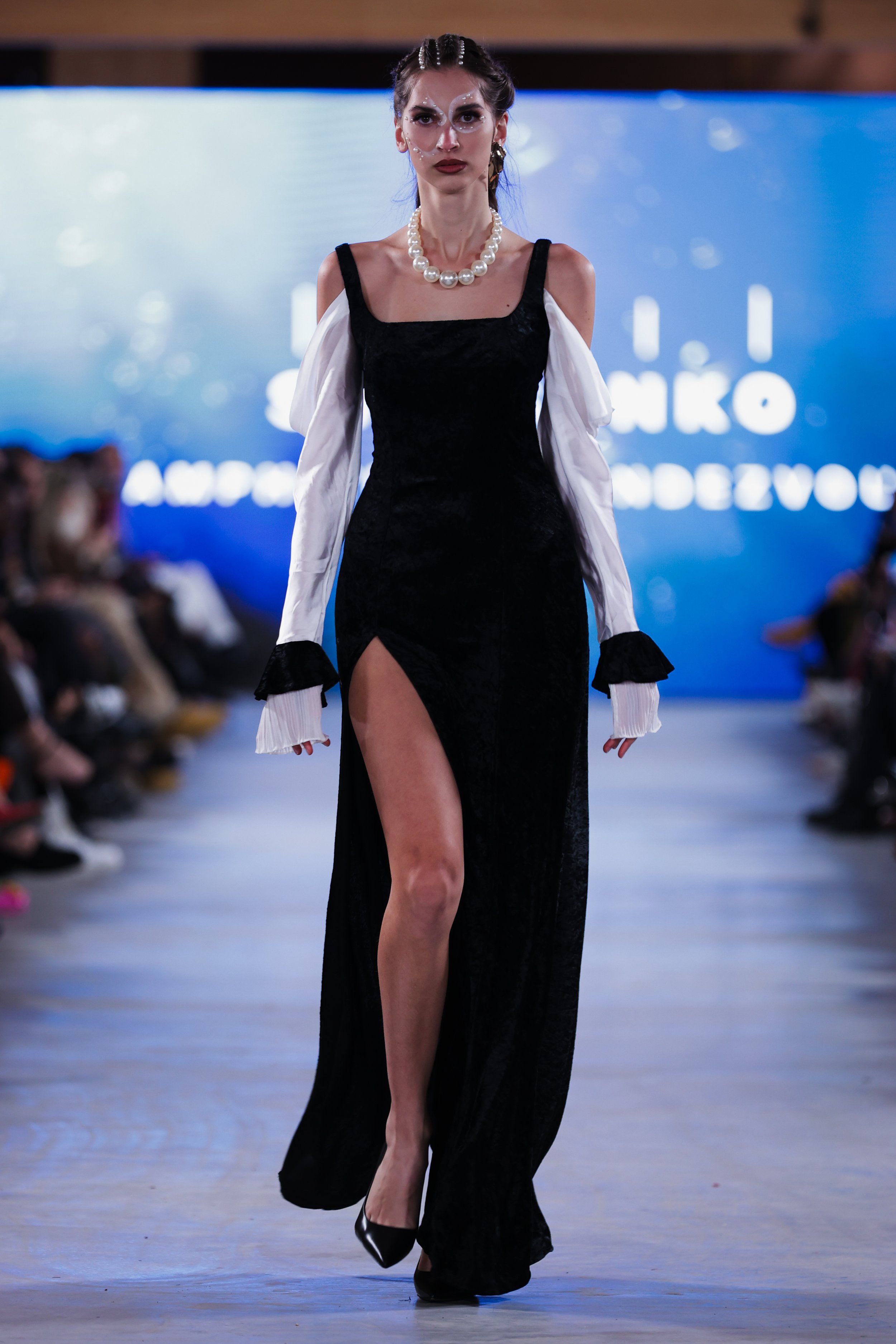 Stitsenko Look 1